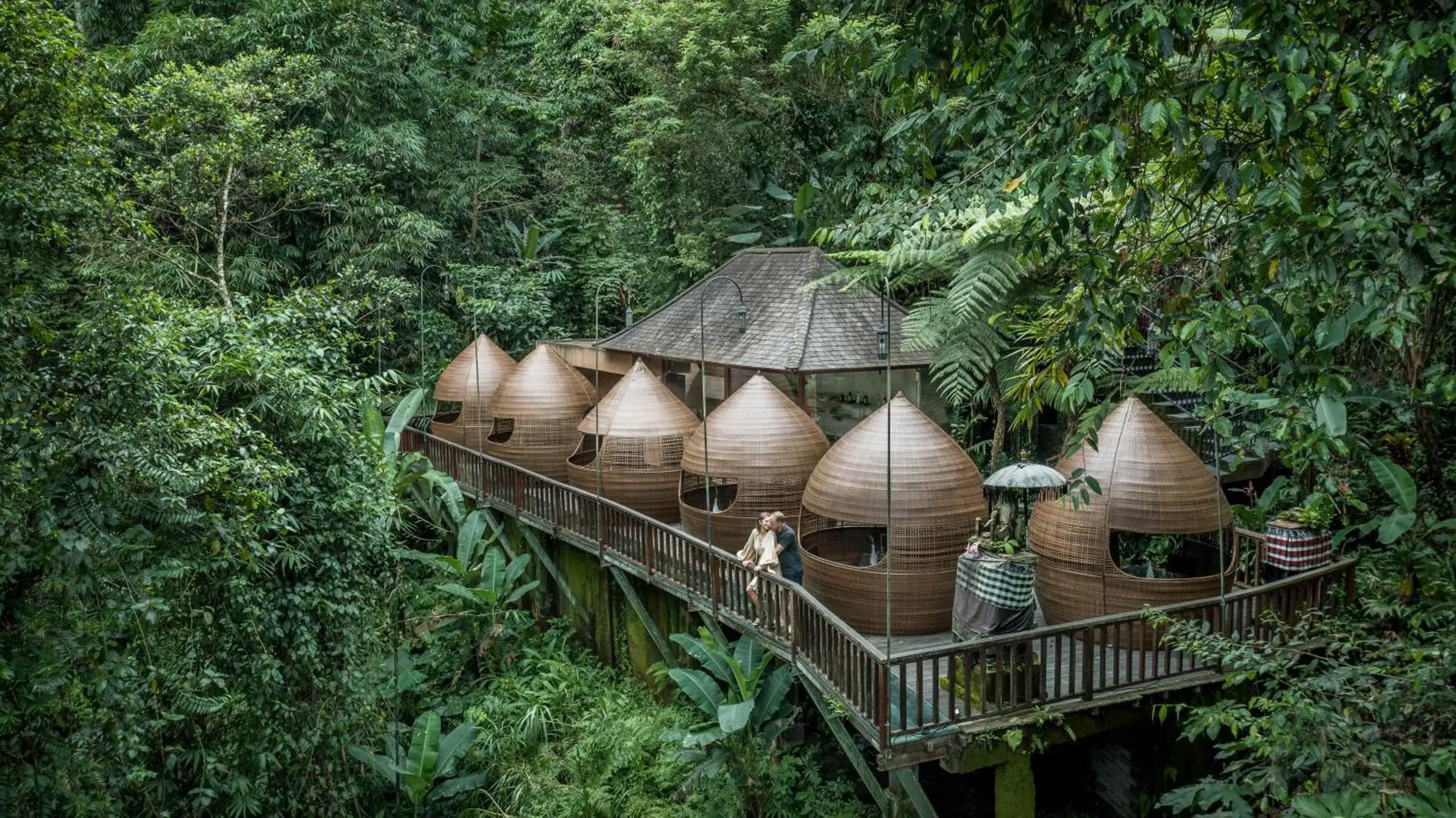 Restaurant/places to eat in The Kayon Jungle Resort