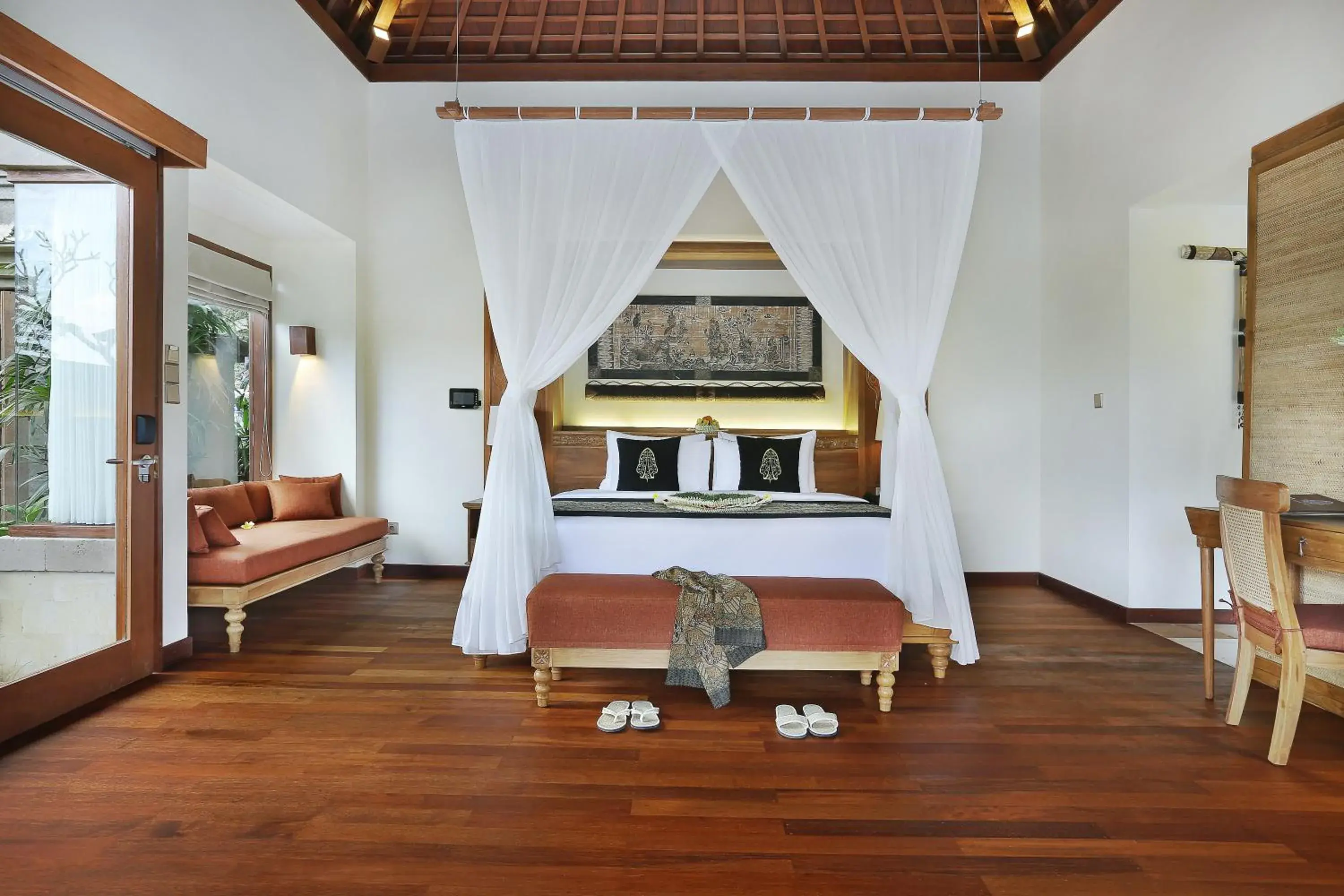 Photo of the whole room, Bed in The Kayon Jungle Resort