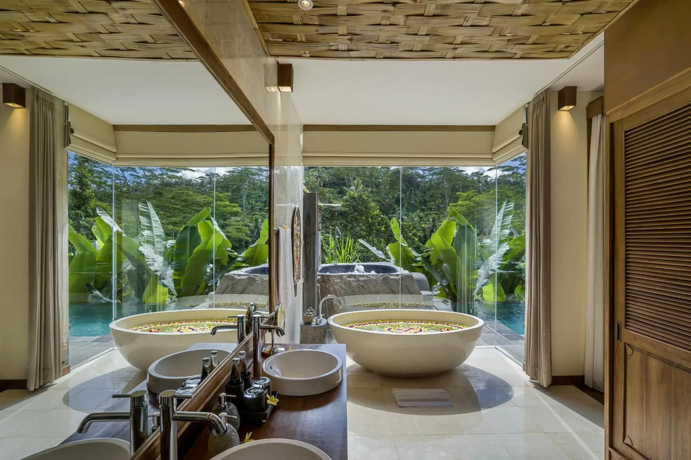 Shower, Bathroom in The Kayon Jungle Resort