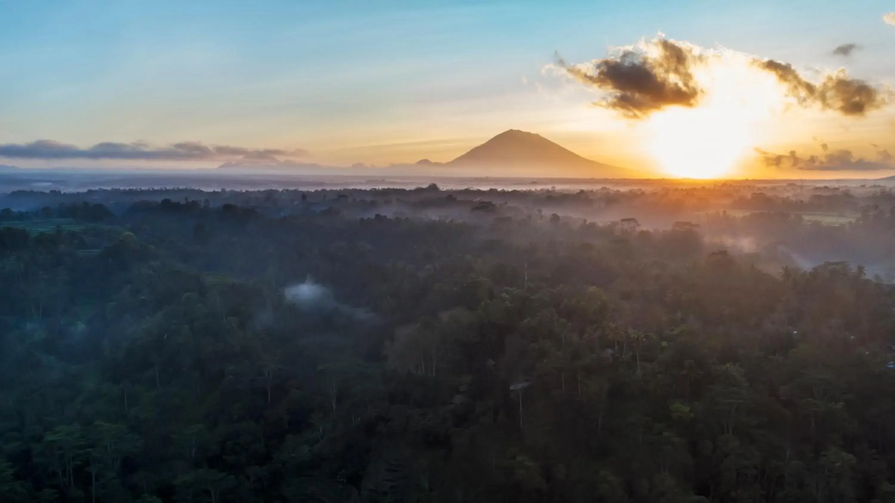 Mountain view, Sunrise/Sunset in The Kayon Jungle Resort