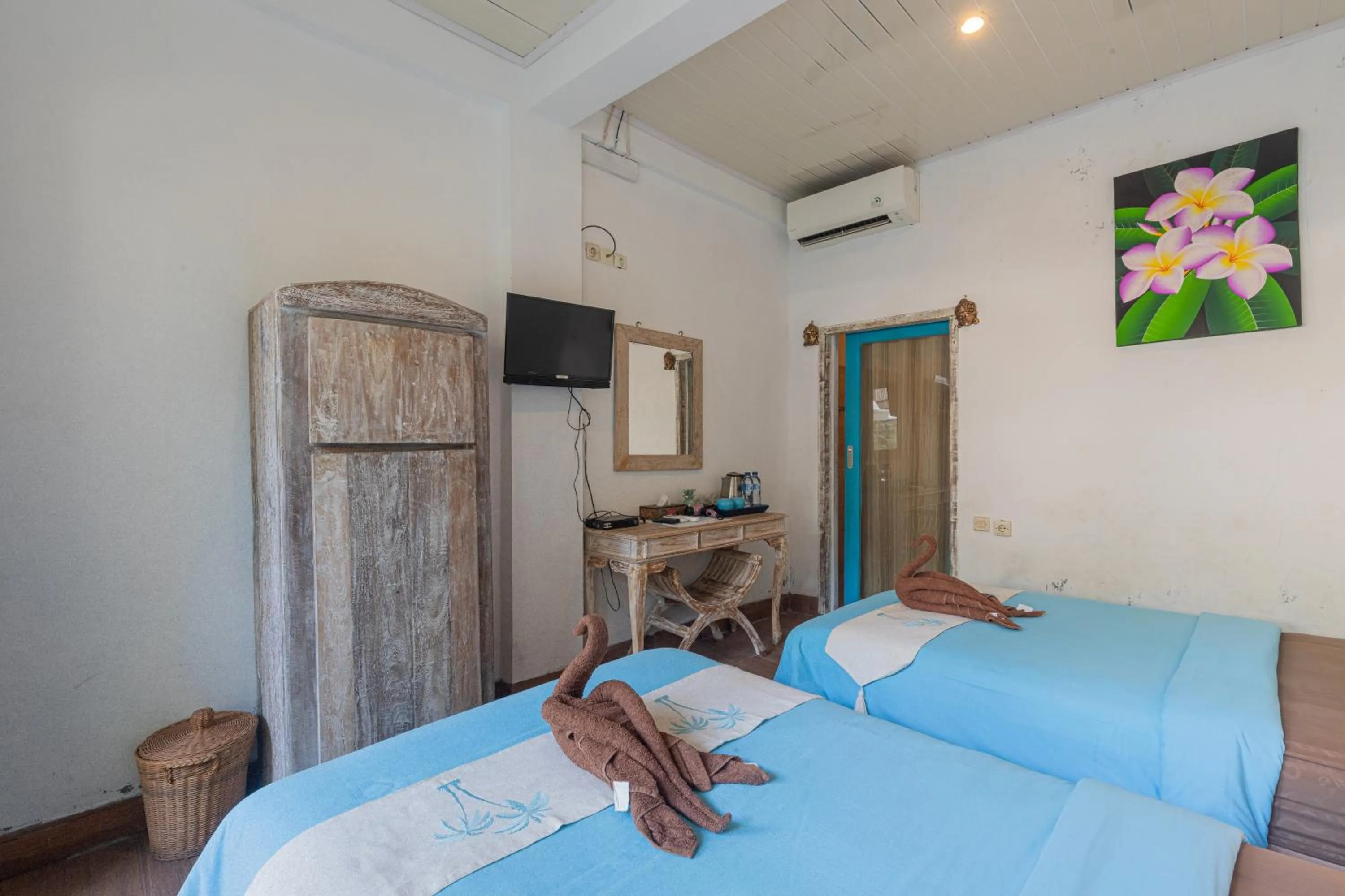 Bed in Golden Hill Cottage Nusa Penida