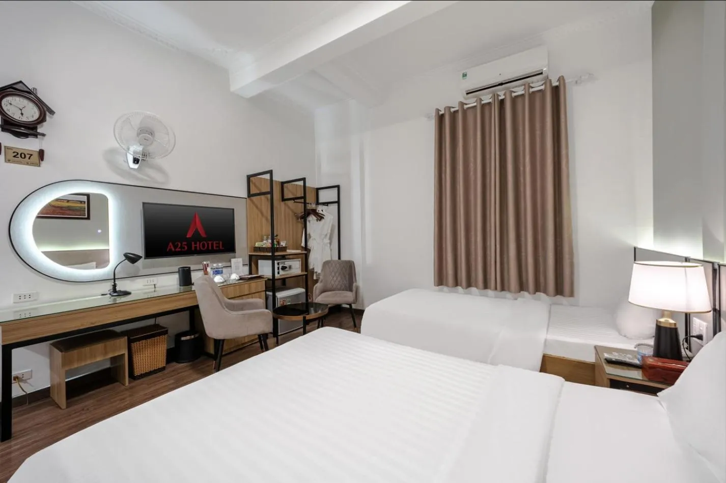 Bed in A25 Hotel - 185-187 Lò Đúc