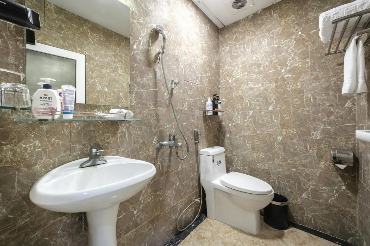 Shower in A25 Hotel - 185-187 Lò Đúc