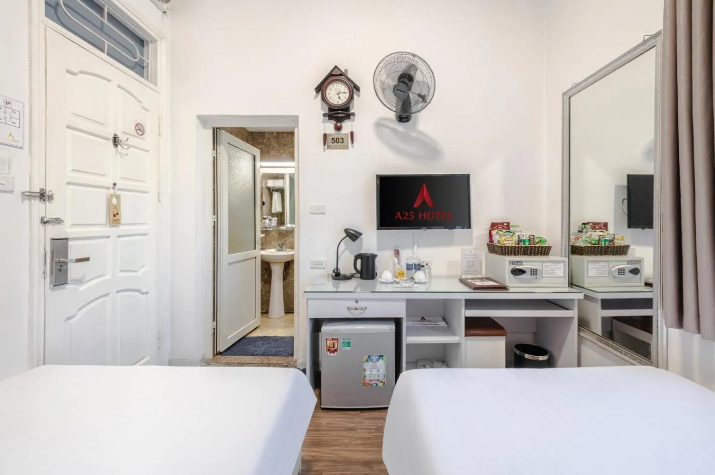 Bed in A25 Hotel - 185-187 Lò Đúc