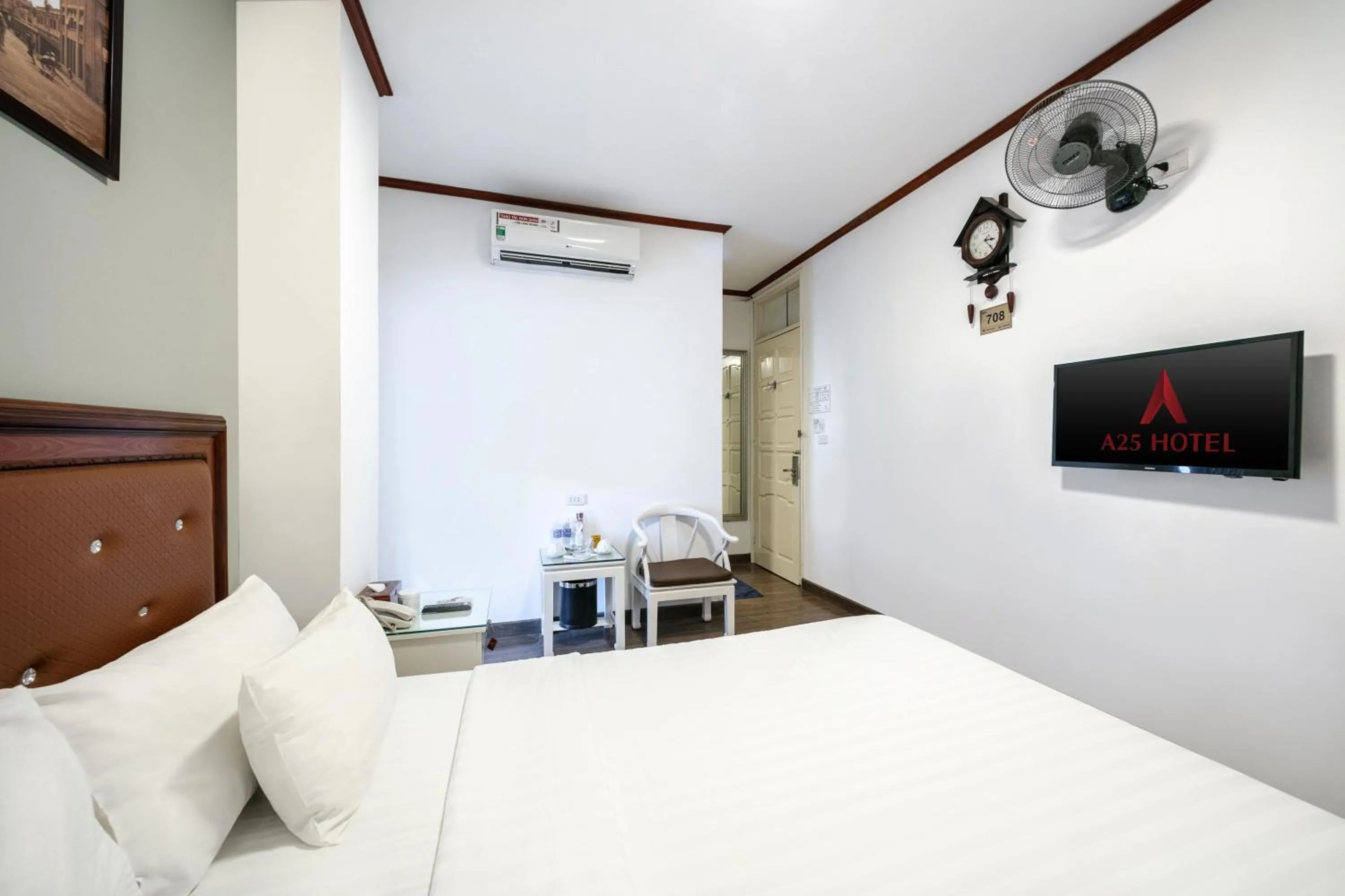 Bed in A25 Hotel - 185-187 Lò Đúc