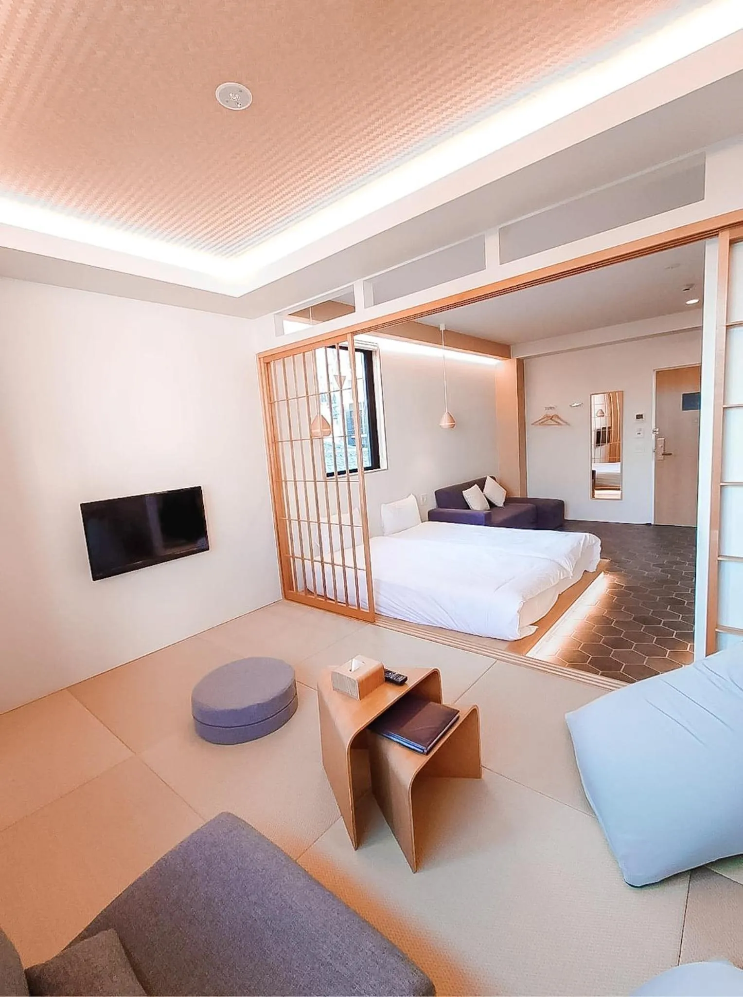 Modern Family Room in Hotel Imagine Kyoto