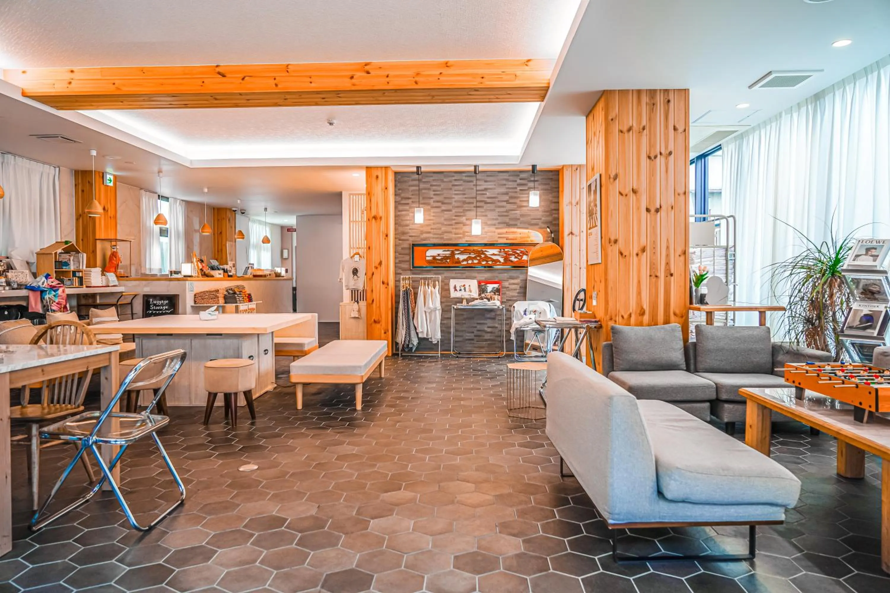 Communal lounge/ TV room in Hotel Imagine Kyoto