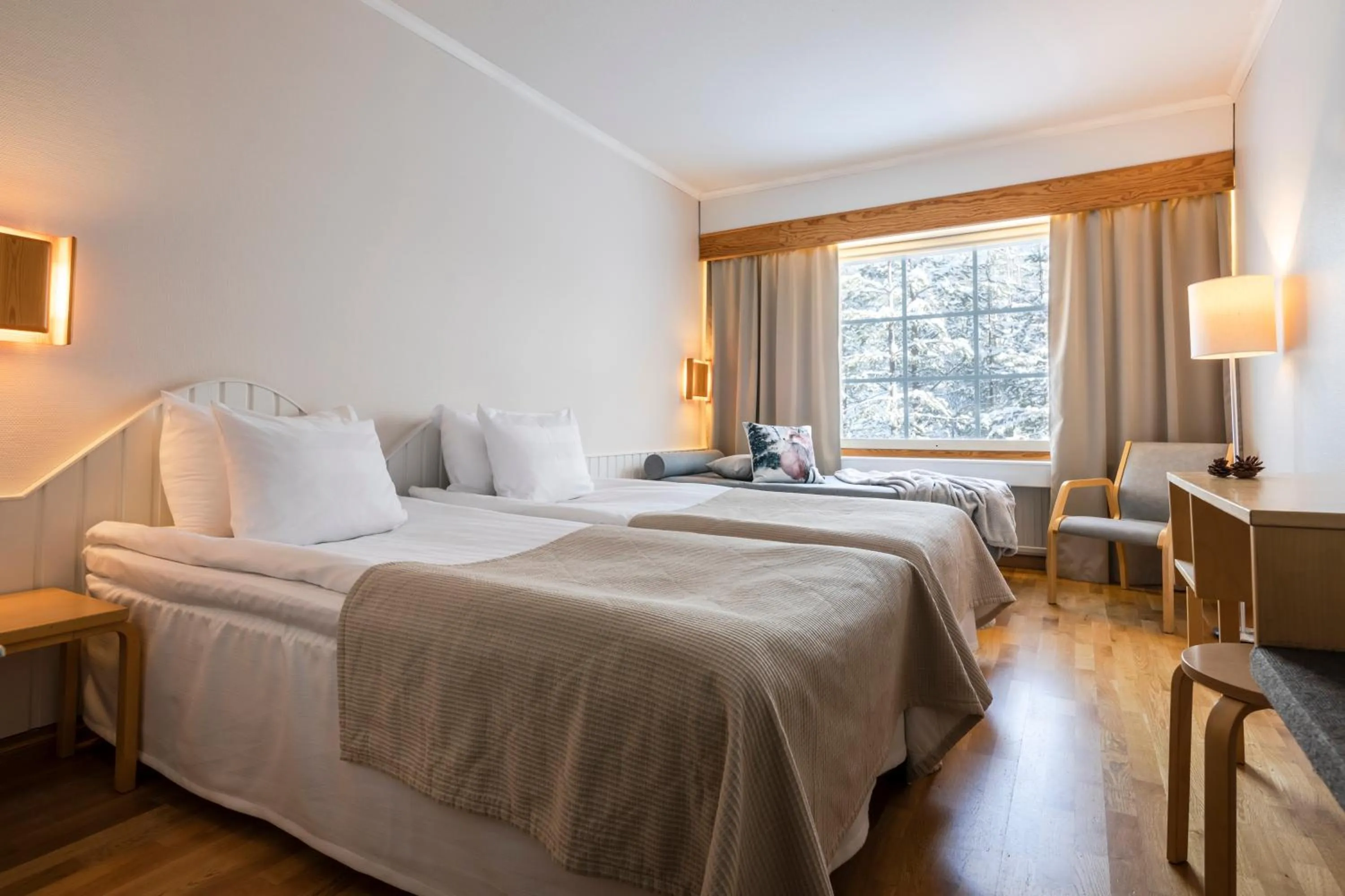 Photo of the whole room, Bed in Lapland Hotels Bear´s Lodge