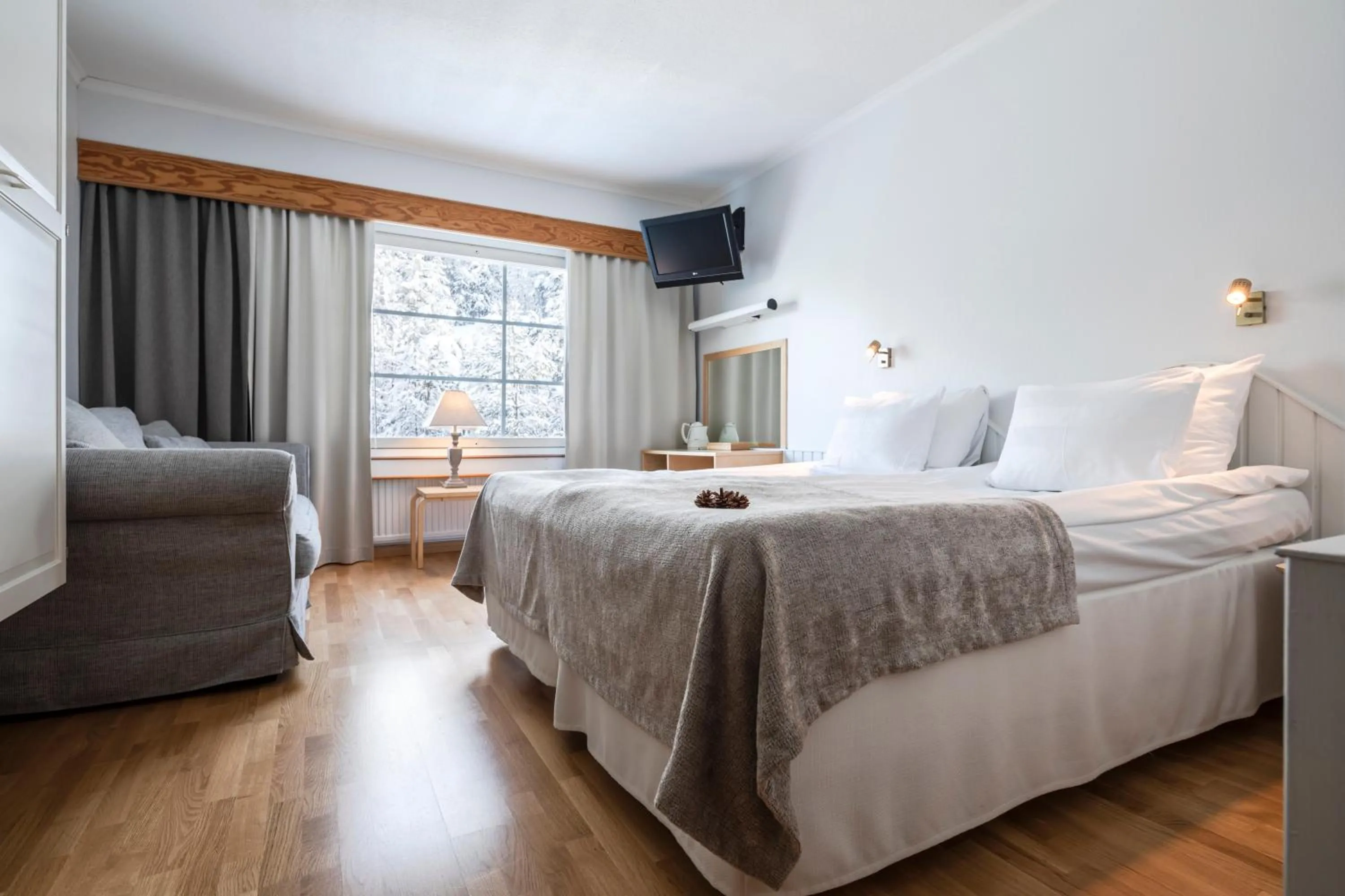 Photo of the whole room, Bed in Lapland Hotels Bear´s Lodge