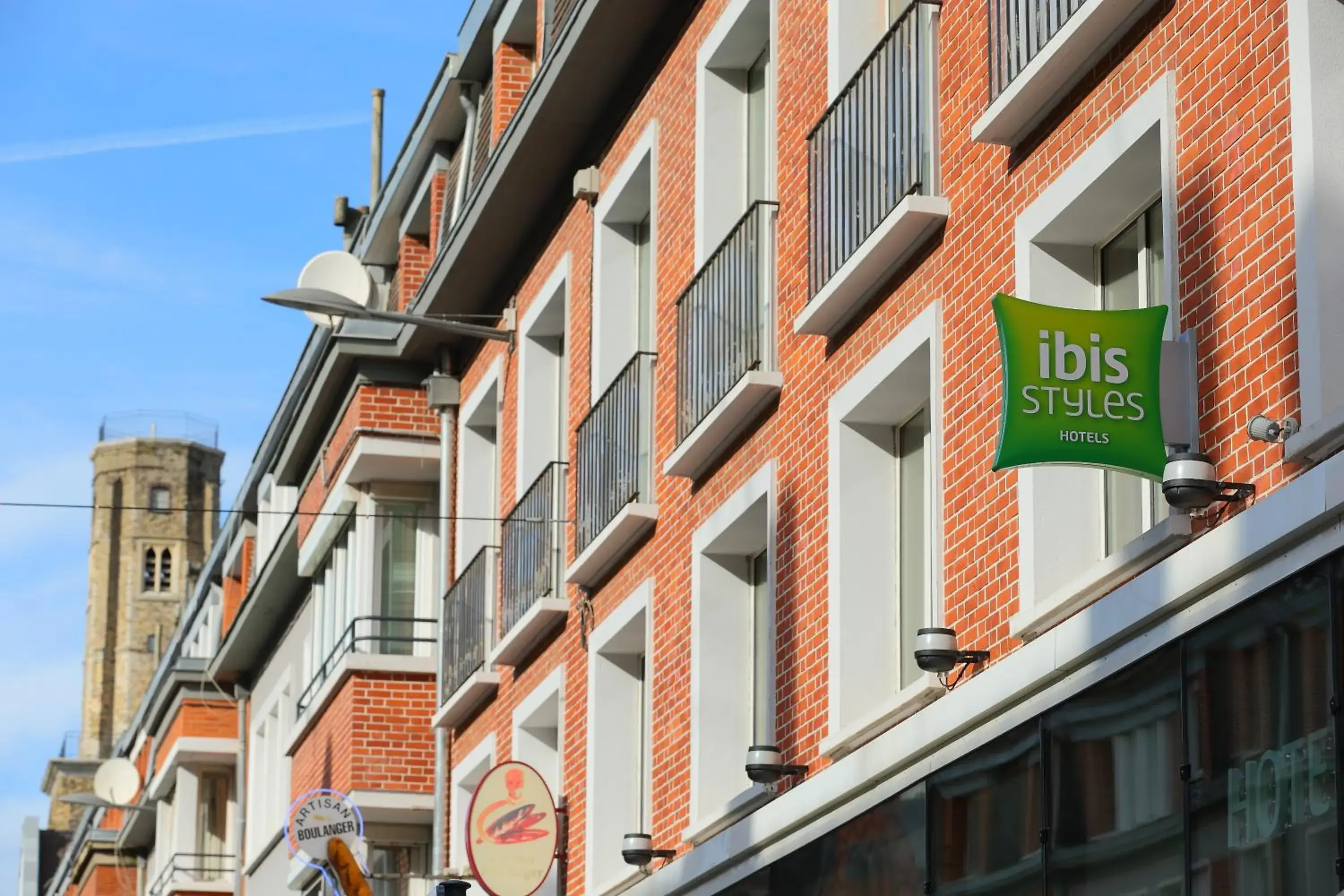 Facade/entrance in ibis Styles Calais Centre Facade/entrance in ibis Styles Calais Centre
