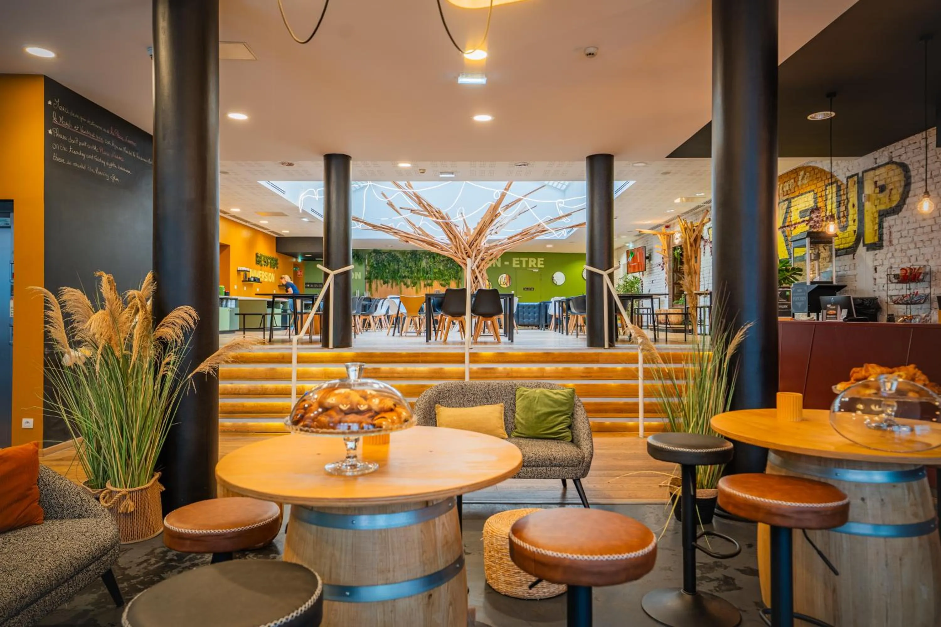 Property building in ibis Styles Calais Centre