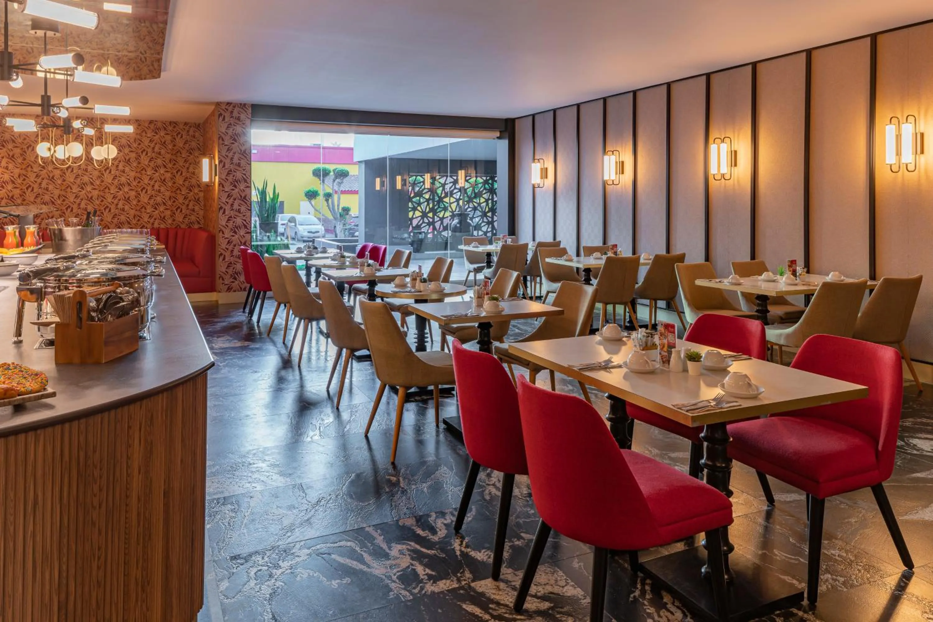 Restaurant/places to eat in Hotel Real del Rio