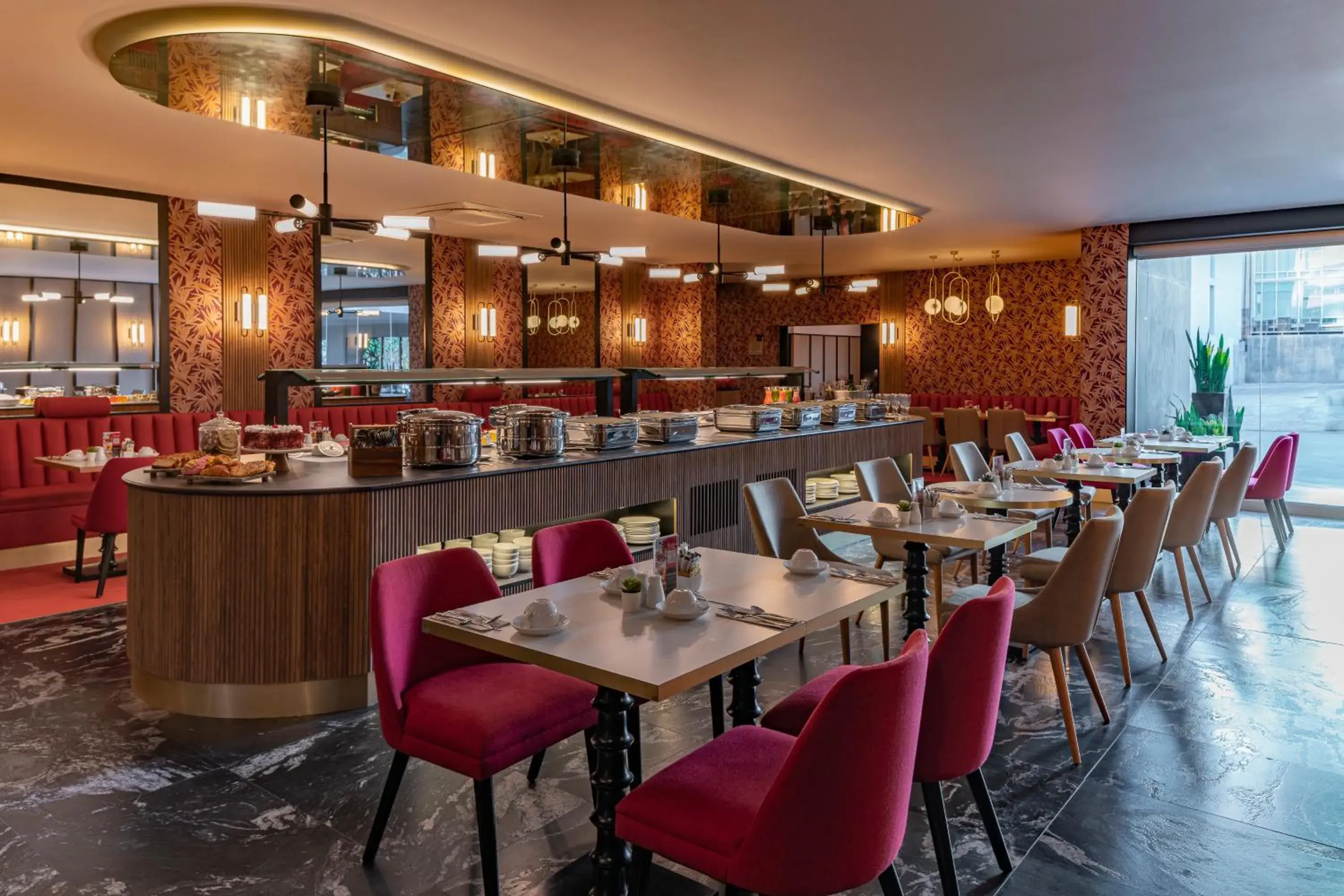 Restaurant/places to eat in Hotel Real del Rio Restaurant/places to eat in Hotel Real del Rio