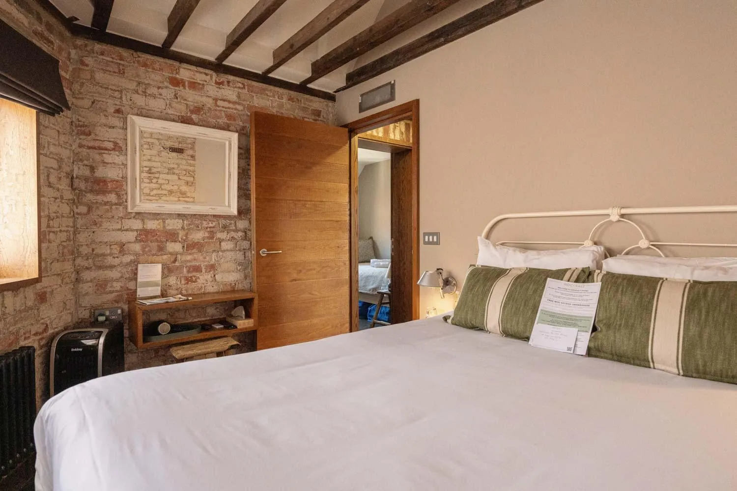 Bedroom, Bed in Rocksalt Rooms