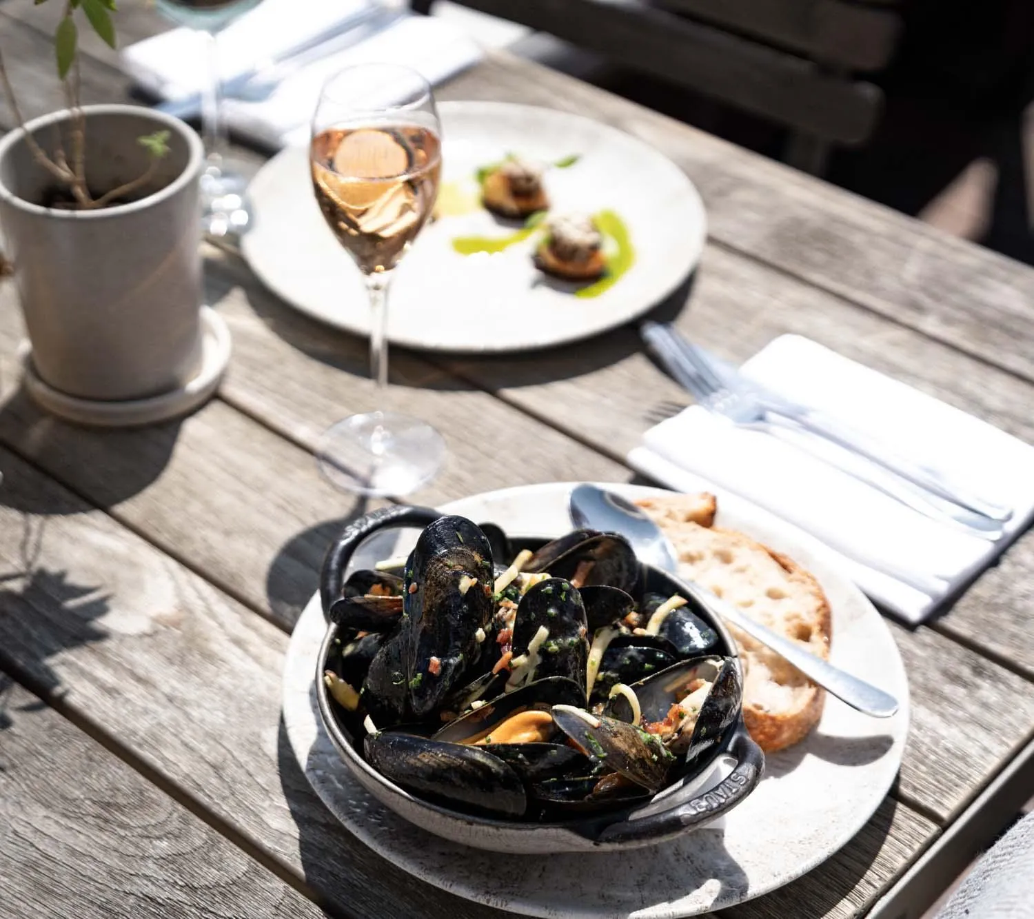 Restaurant/places to eat in Rocksalt Rooms