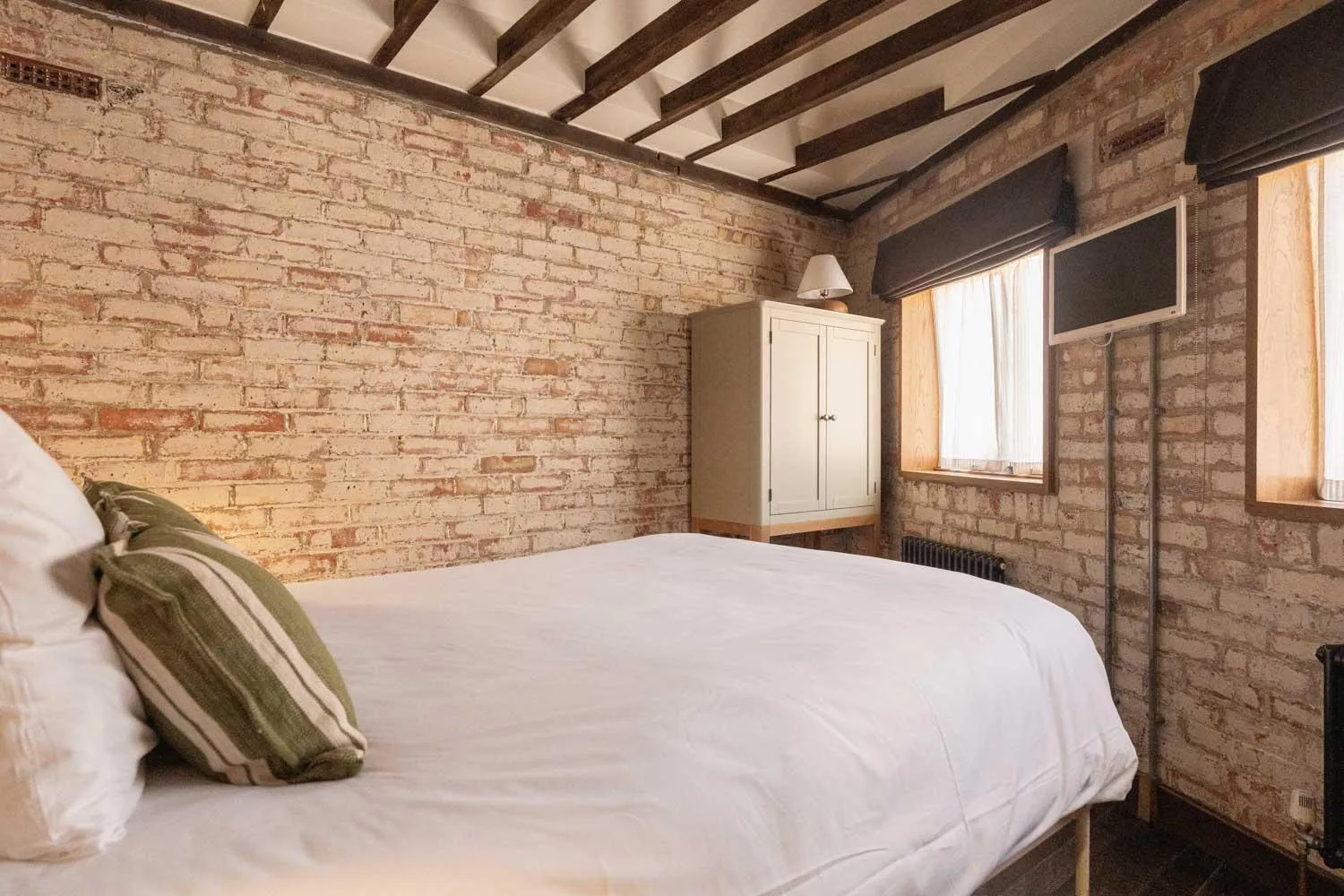 Bedroom, Bed in Rocksalt Rooms