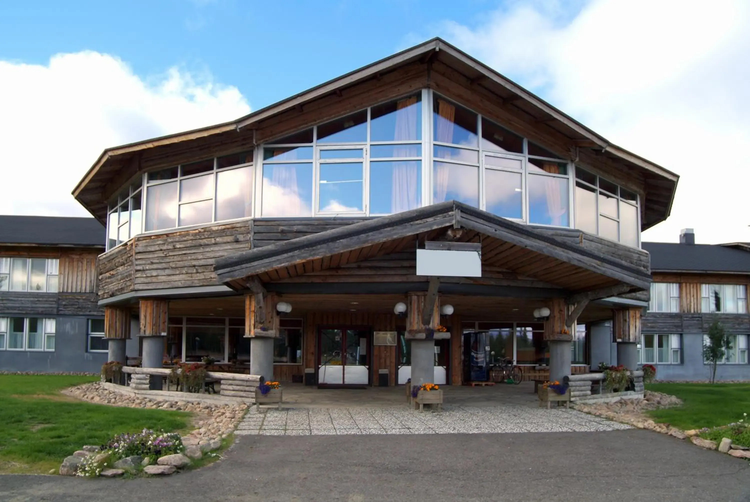 Facade/entrance in Lapland Hotels Ylläskaltio Facade/entrance in Lapland Hotels Ylläskaltio