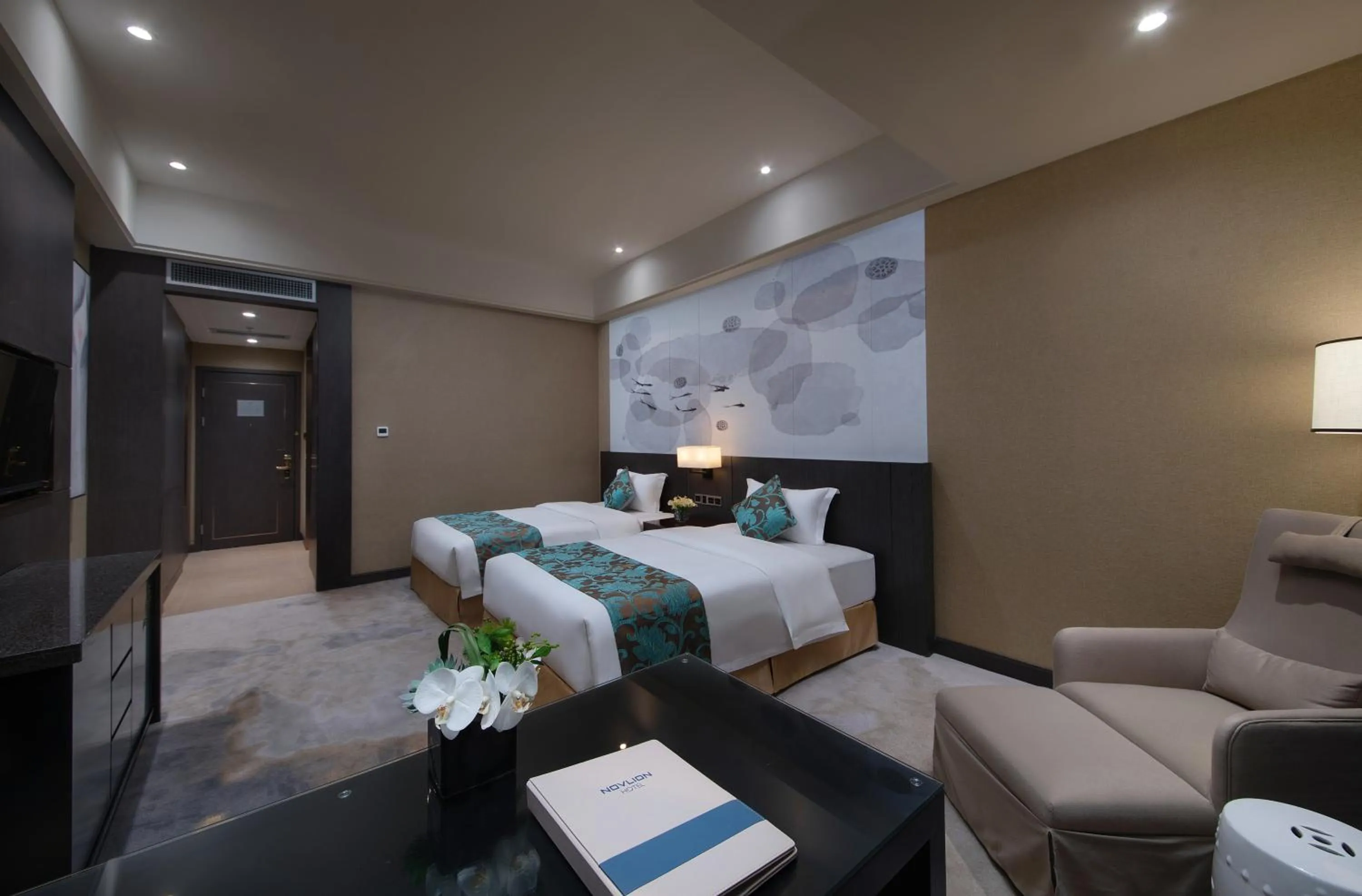 Photo of the whole room in Shenyang Huaqiang Novlion Hotel