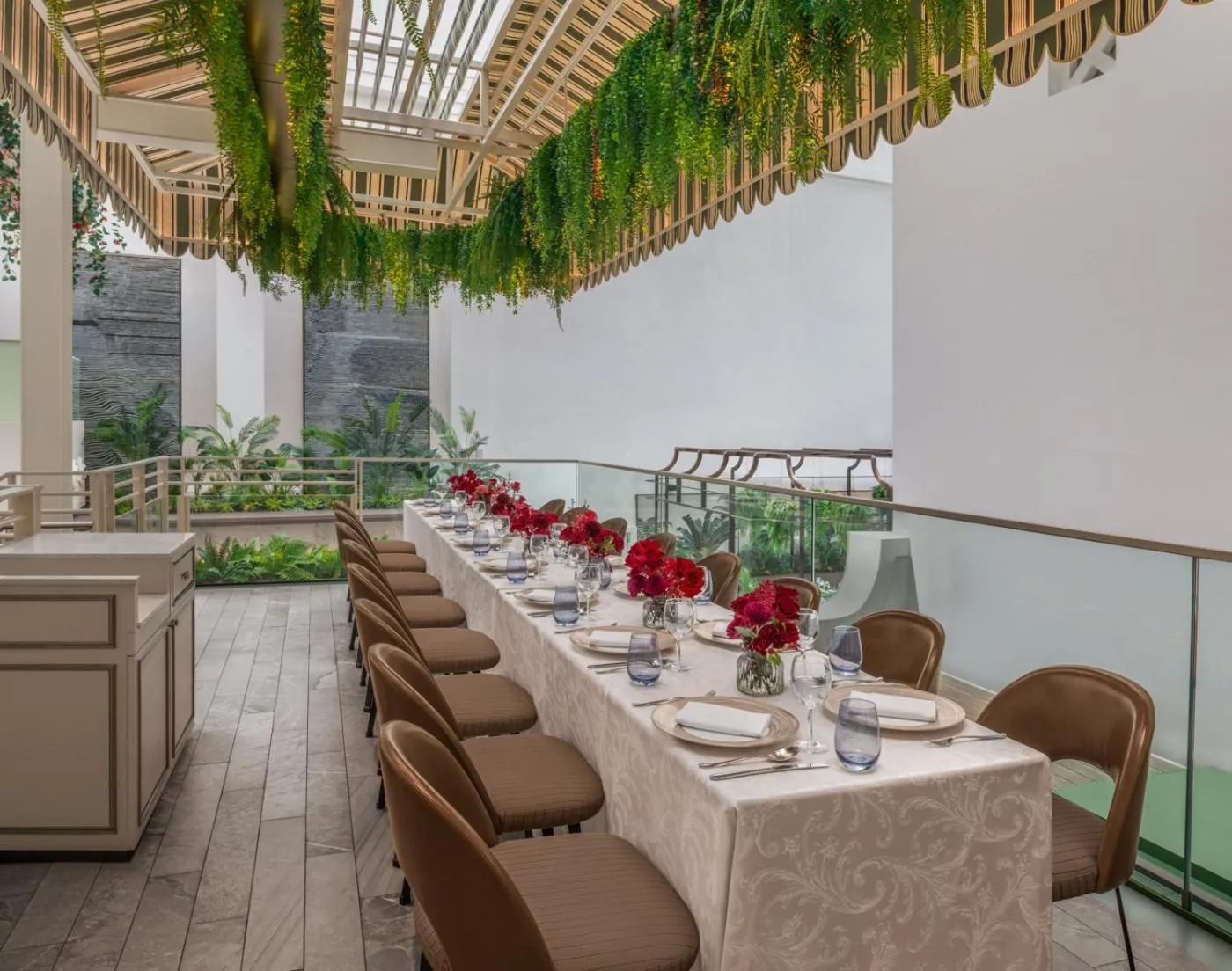 Restaurant/places to eat in The Capitol Kempinski Hotel Singapore