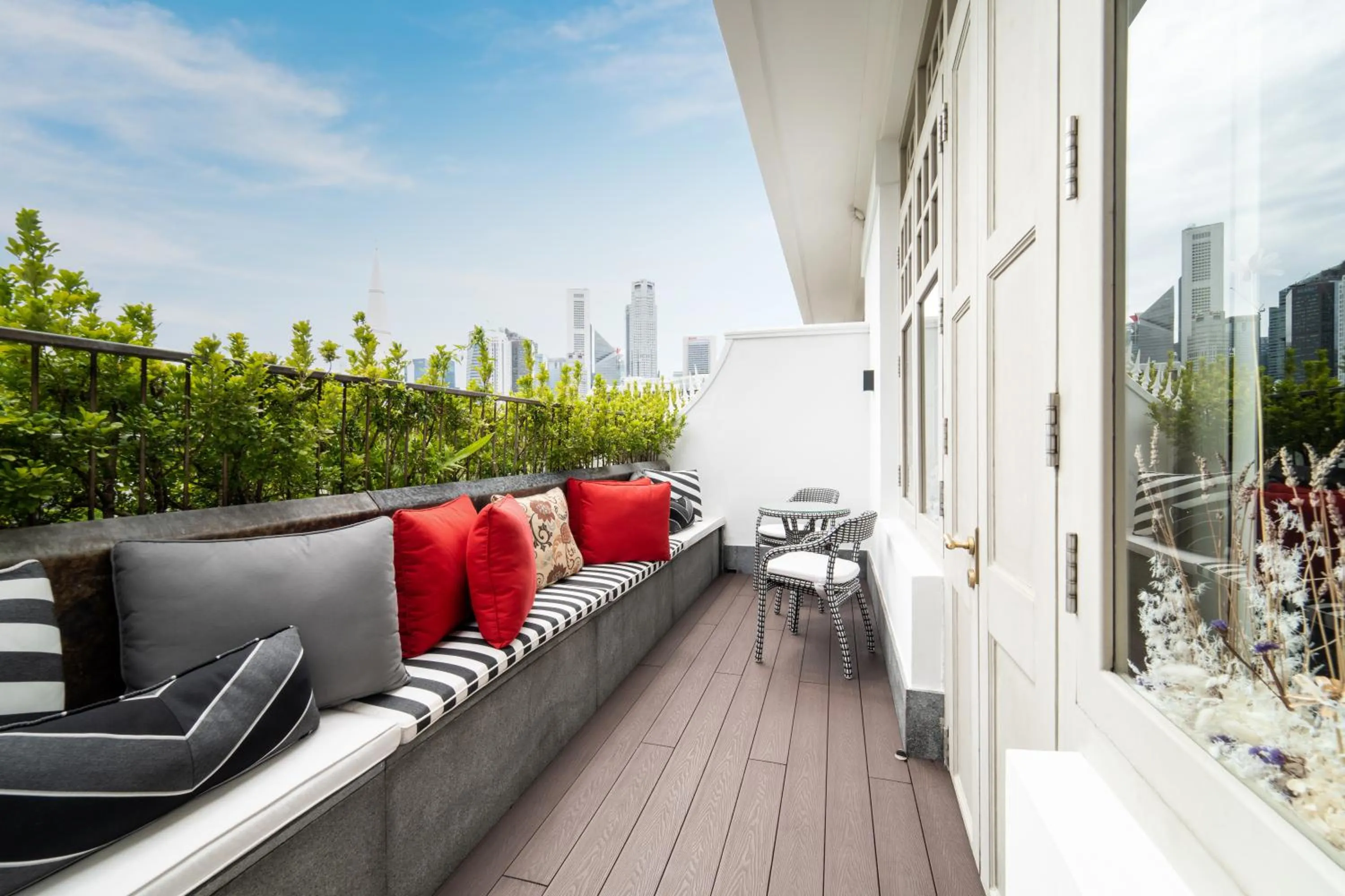 Balcony/Terrace in The Capitol Kempinski Hotel Singapore