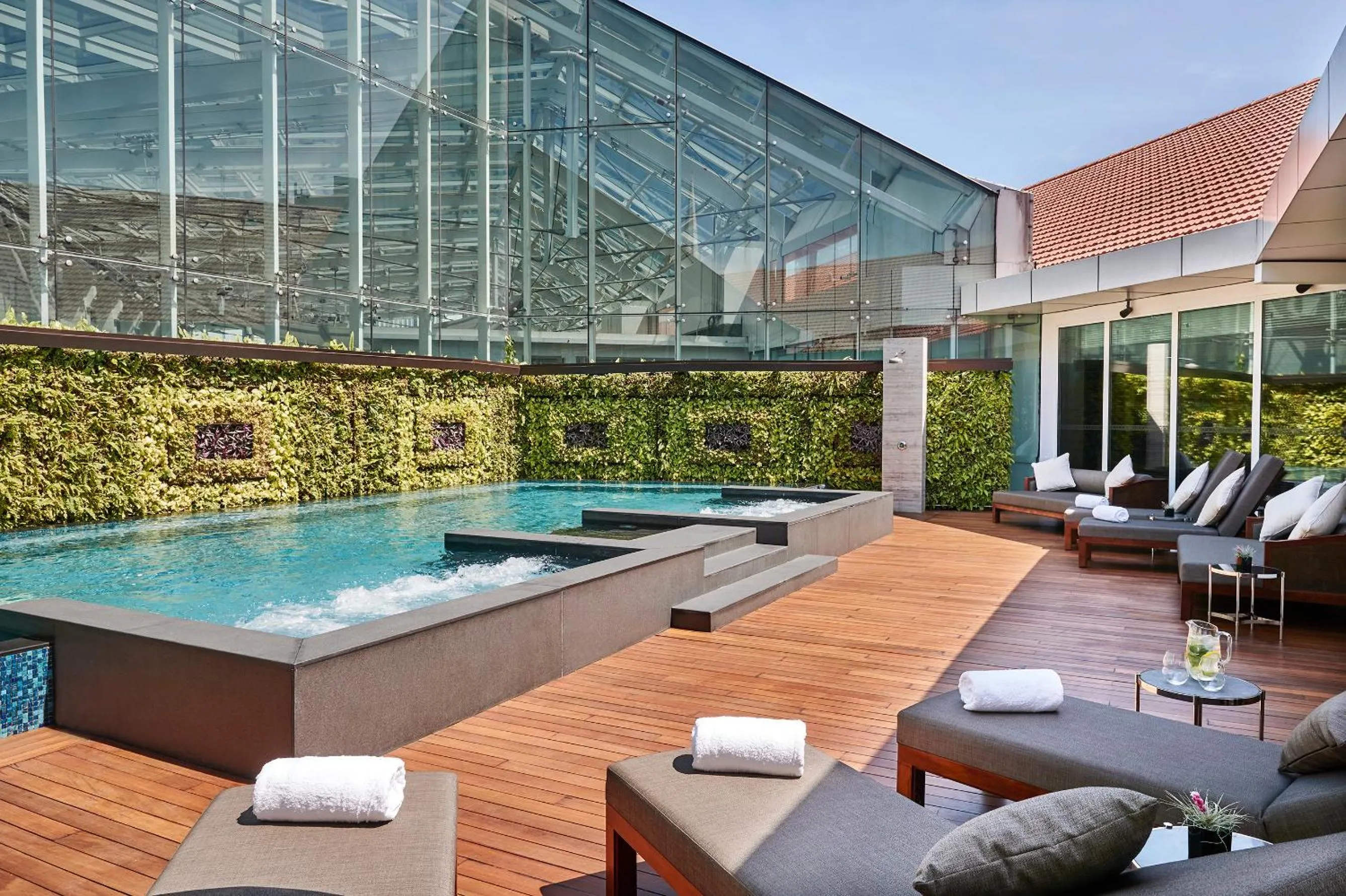 Swimming pool in The Capitol Kempinski Hotel Singapore