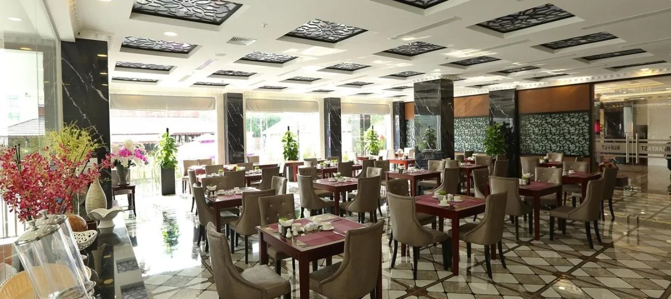 Restaurant/places to eat in The Mira Boutique Hotel