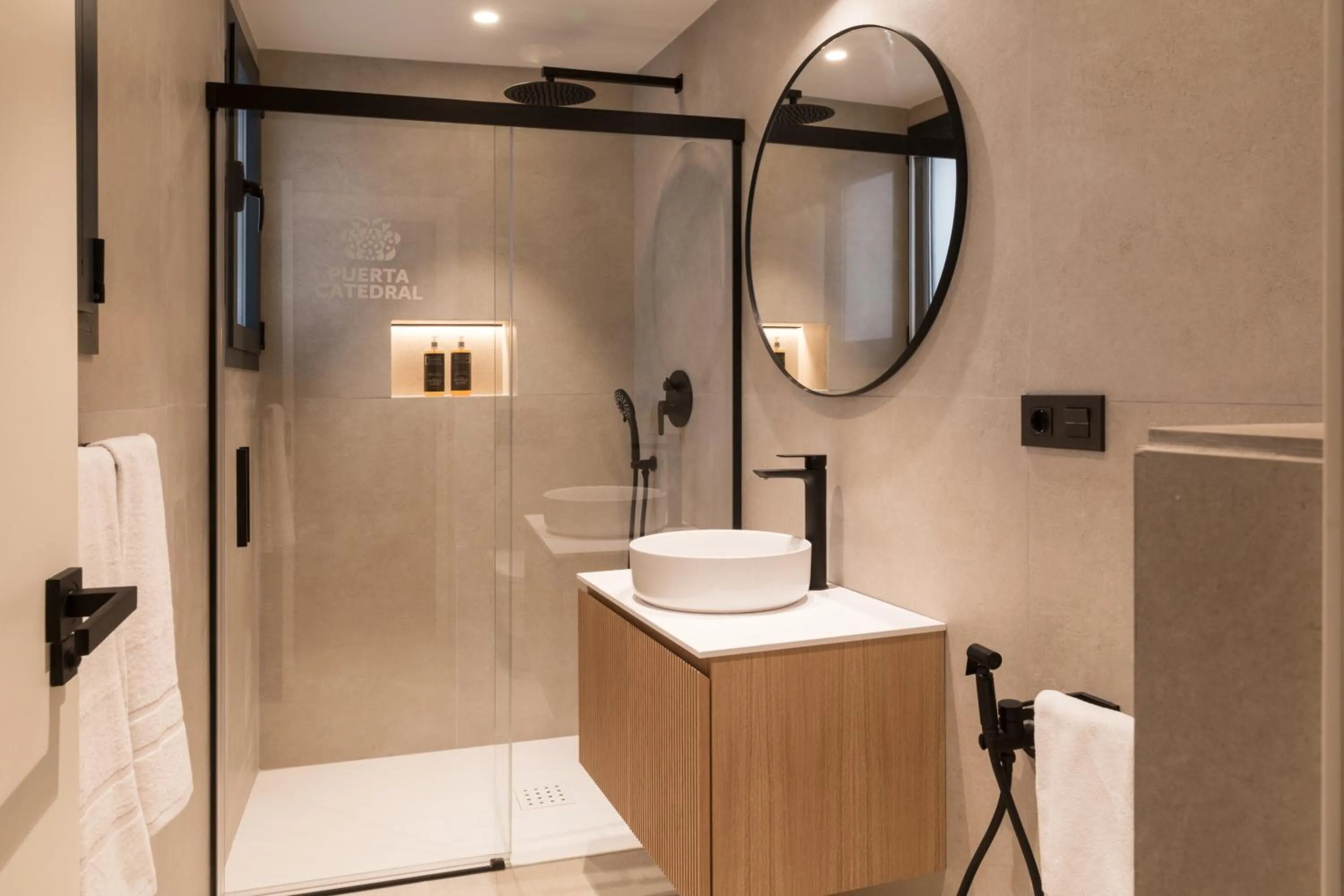 Bathroom in Puerta Catedral Suites