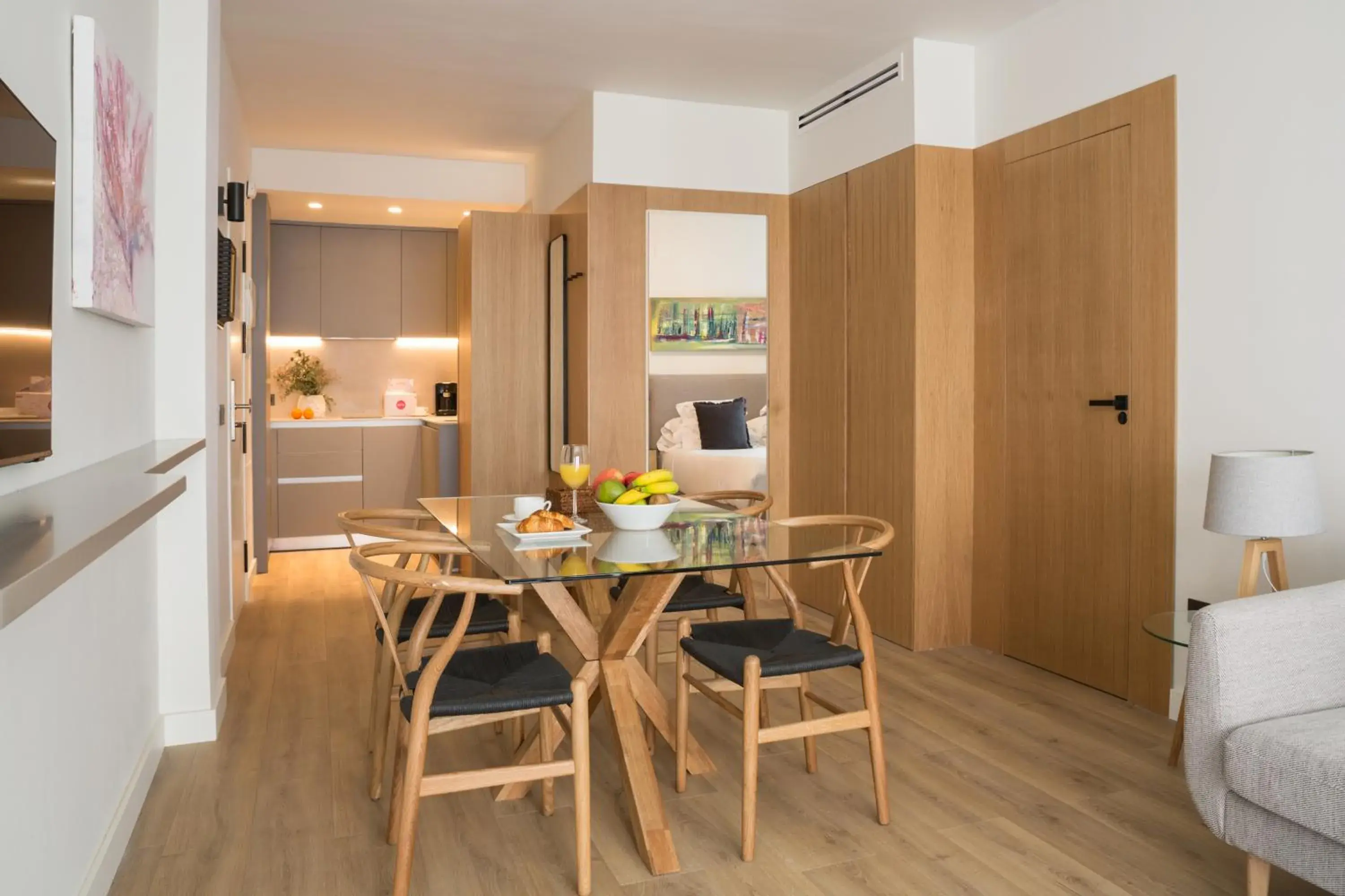 Dining area, Bed in Puerta Catedral Suites Dining area, Bed in Puerta Catedral Suites