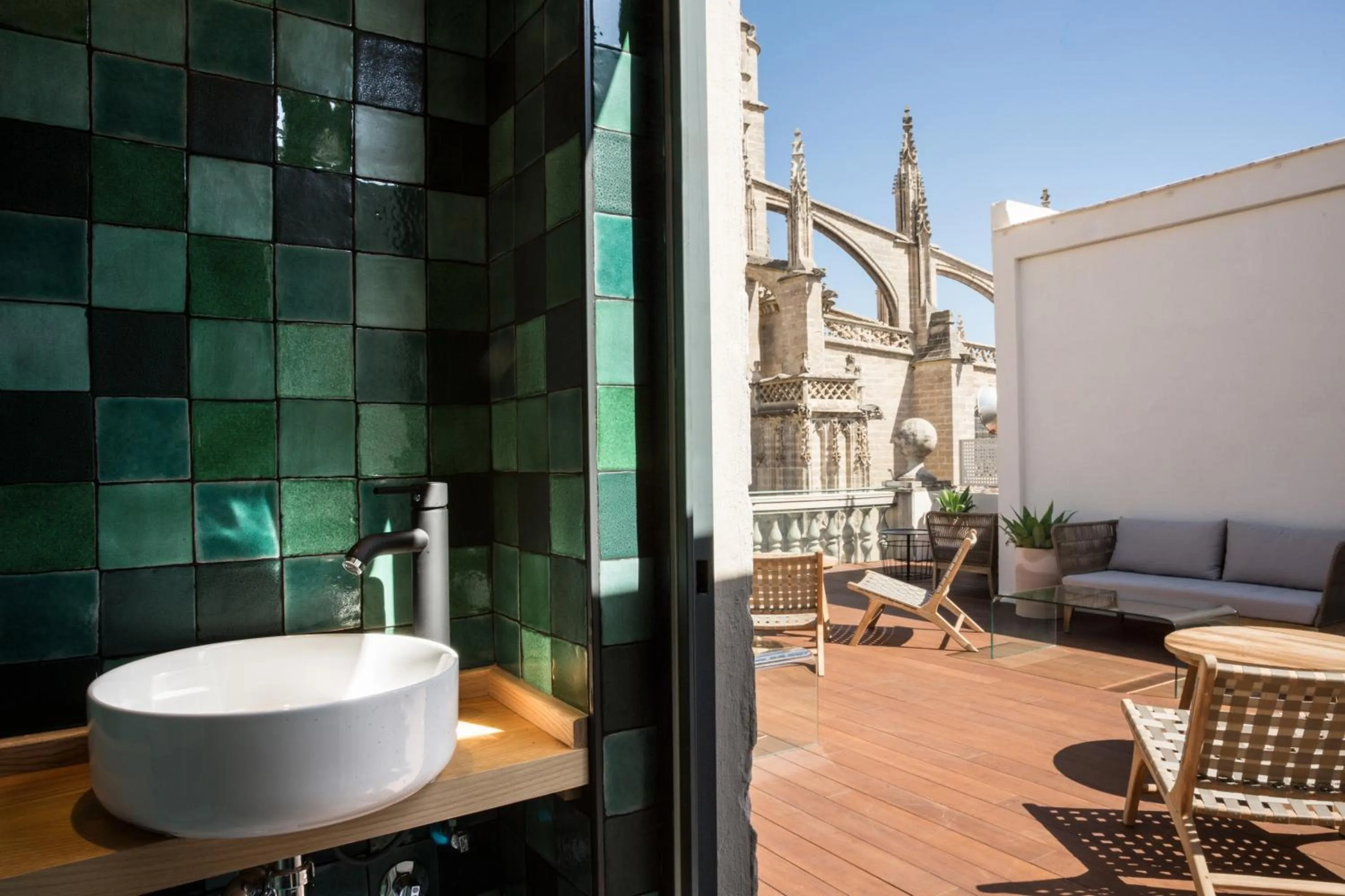 Balcony/Terrace in Puerta Catedral Suites