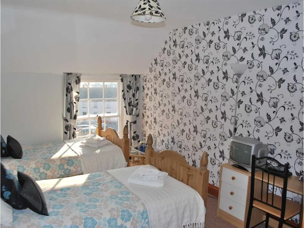 Bedroom, Bed in College Guest House