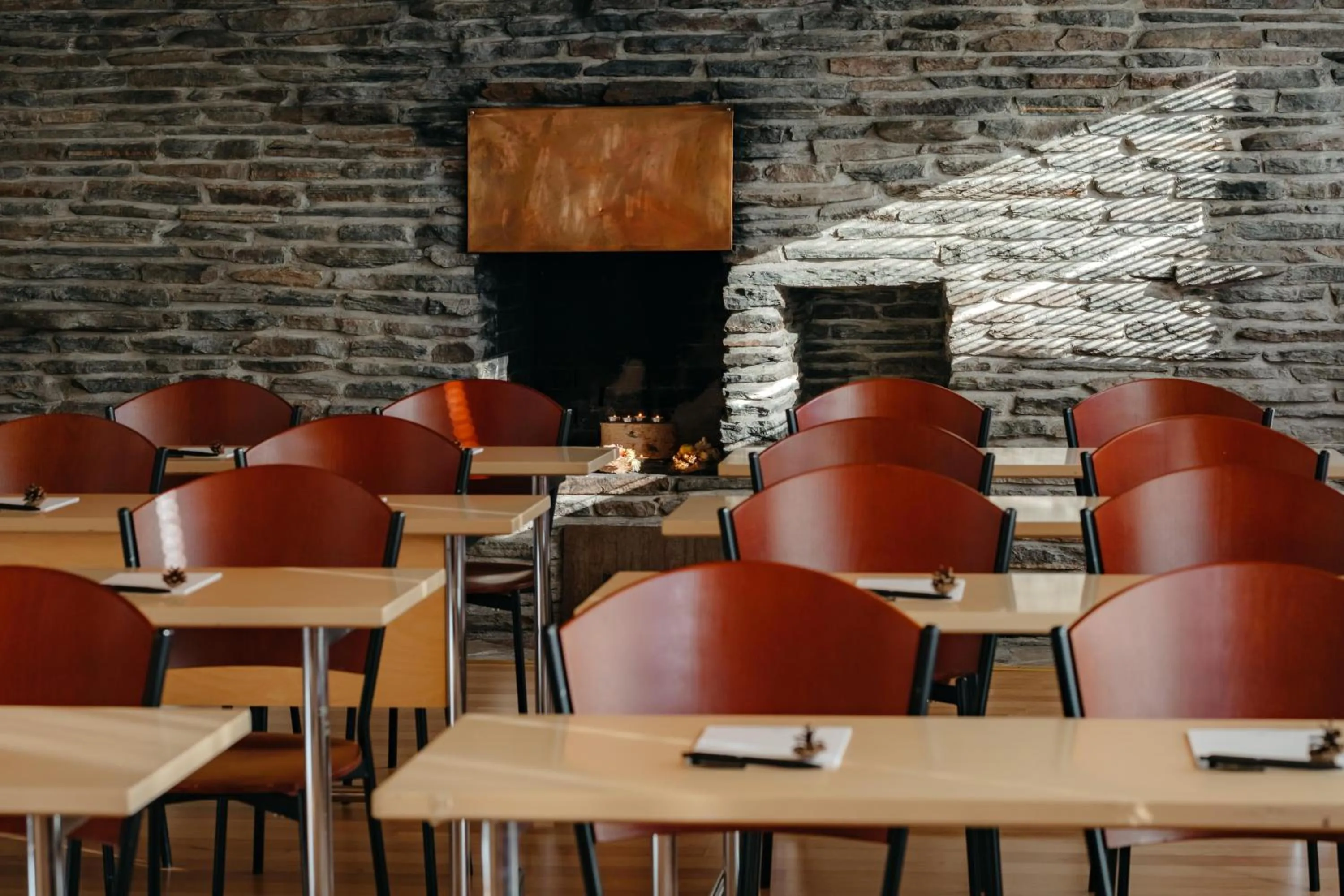 Meeting/conference room in Lapland Hotels Äkäshotelli