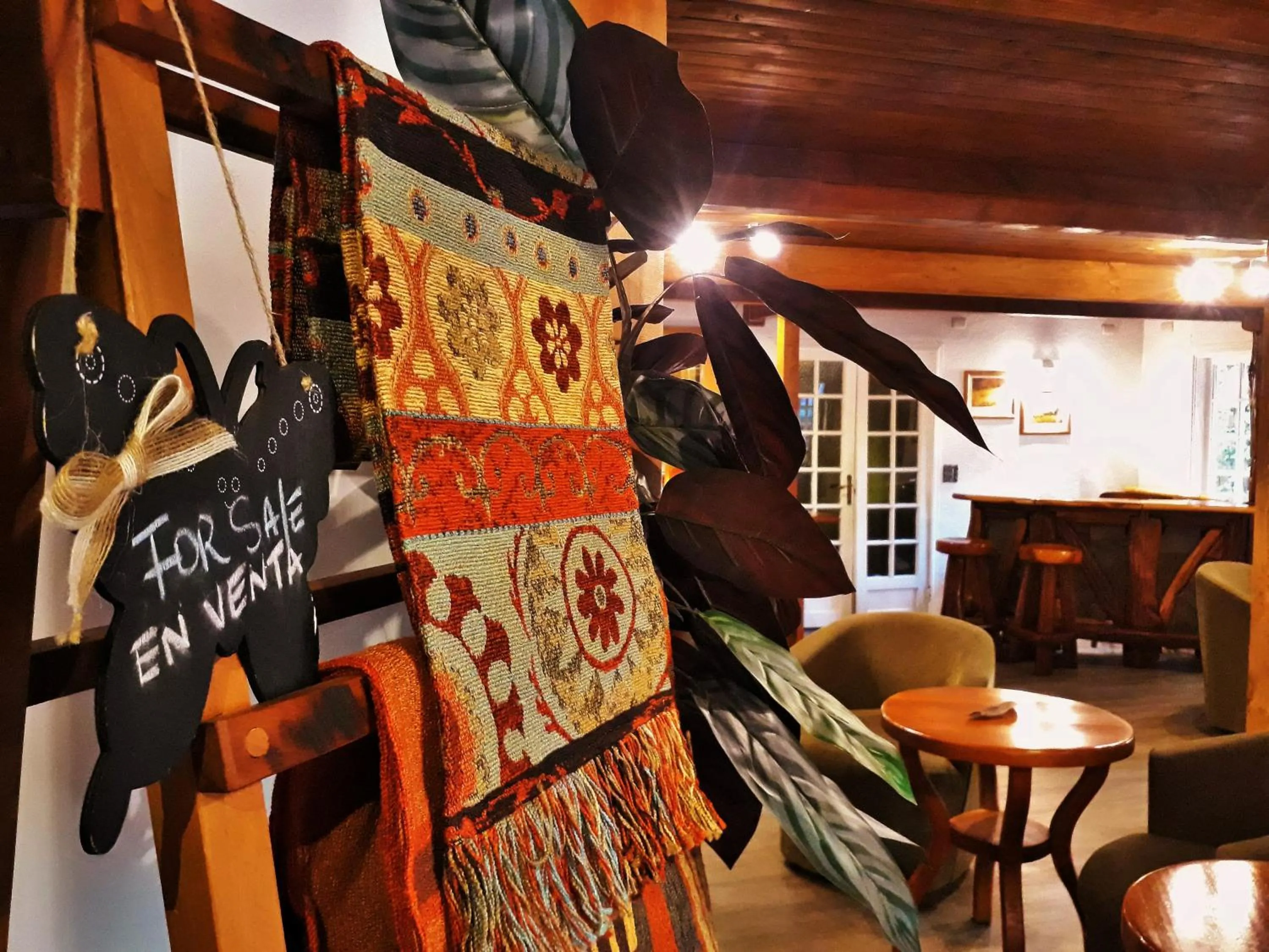 Communal lounge/ TV room in Hotel Geronimo