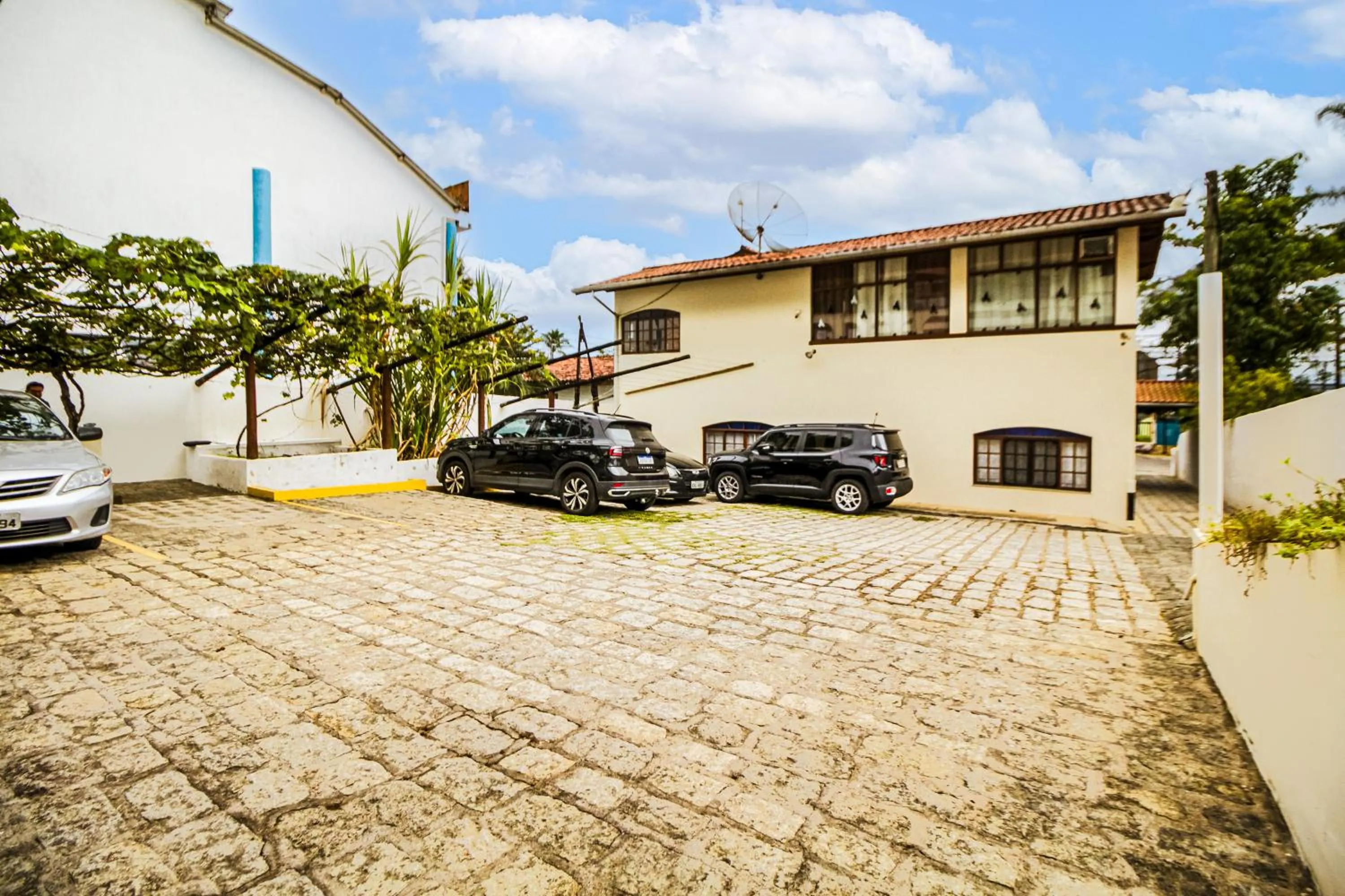 Property building in VELINN Pousada Mirante da Praia Grande