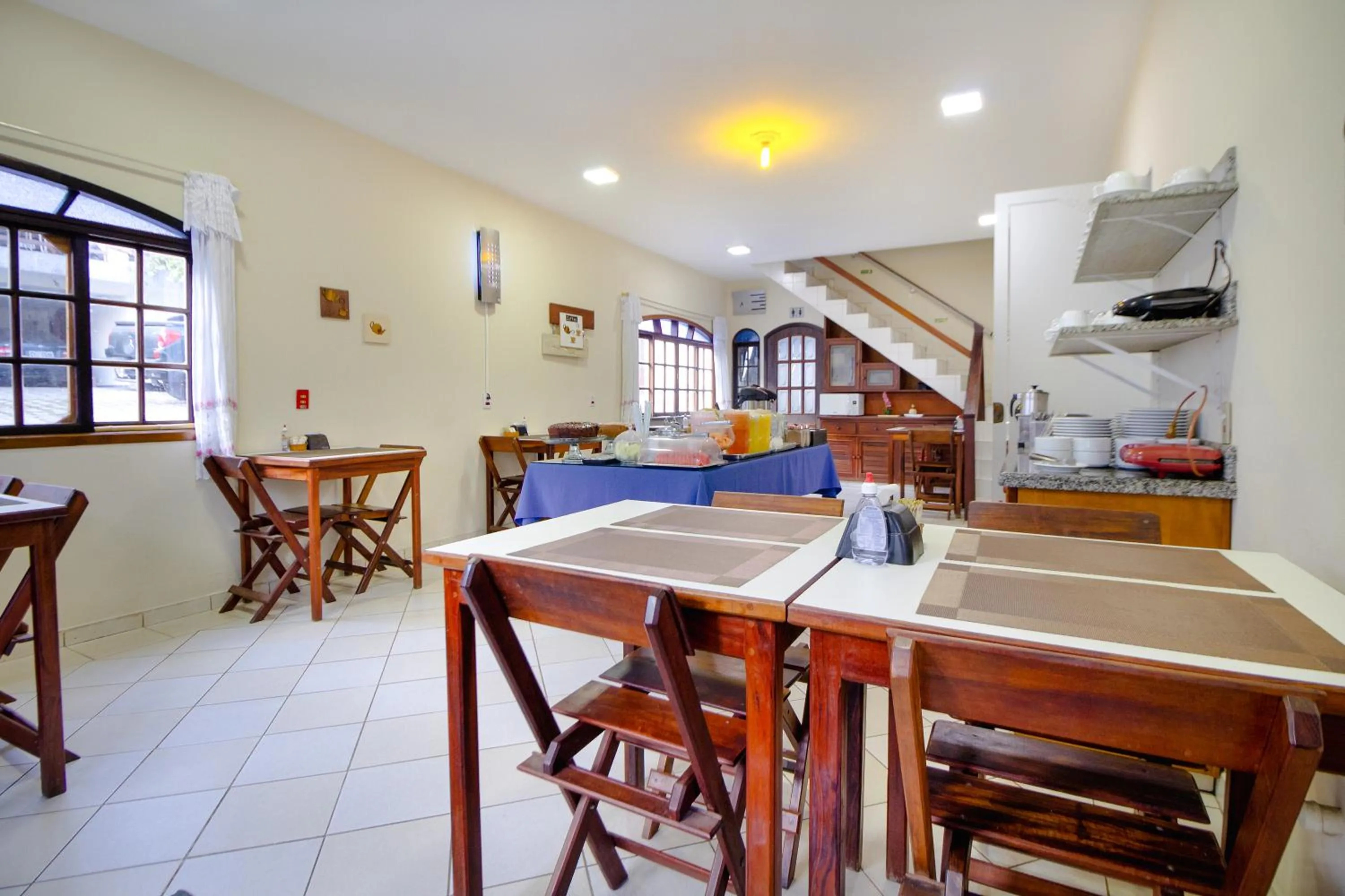 Kitchen or kitchenette in VELINN Pousada Mirante da Praia Grande