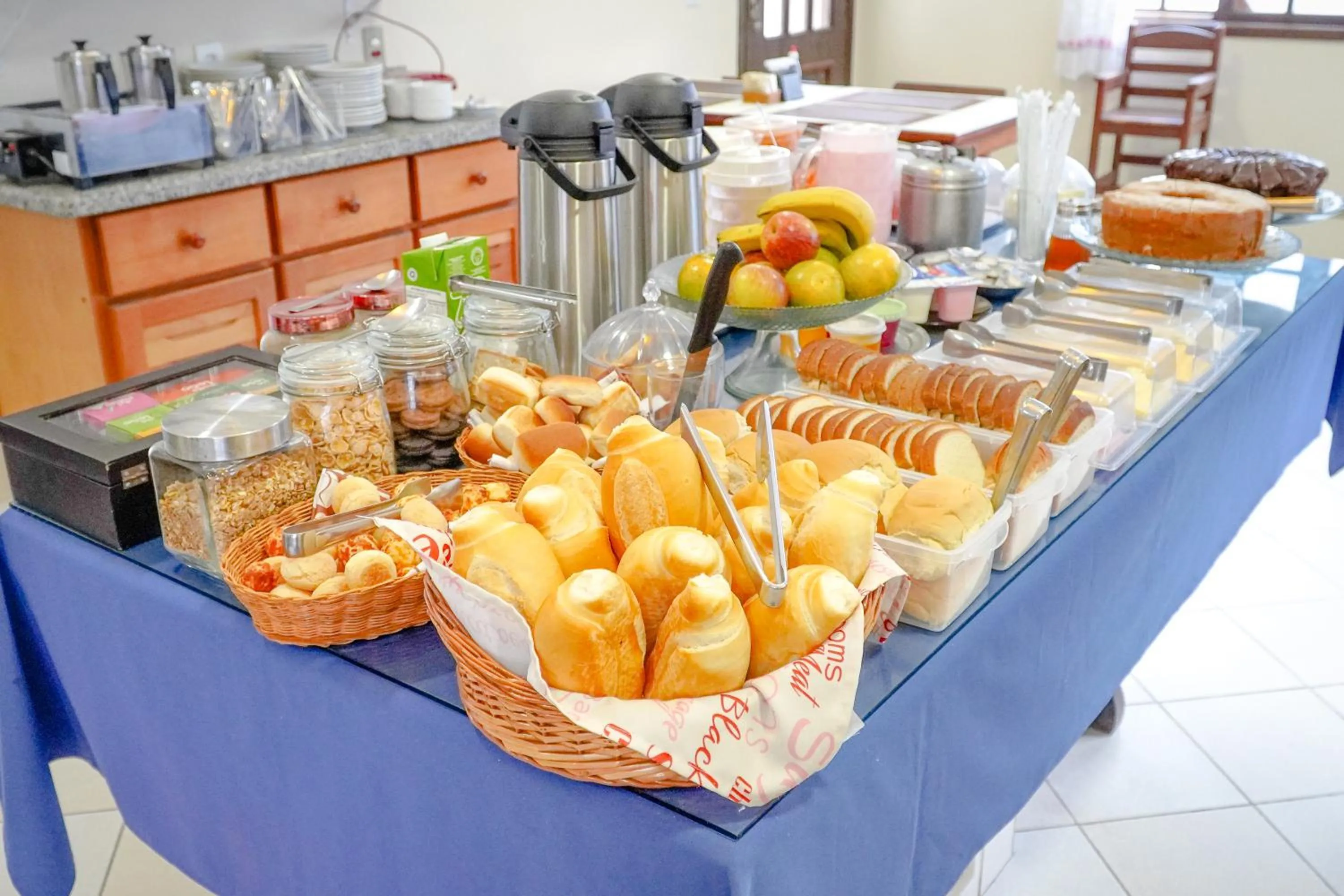 Food and drinks in VELINN Pousada Mirante da Praia Grande