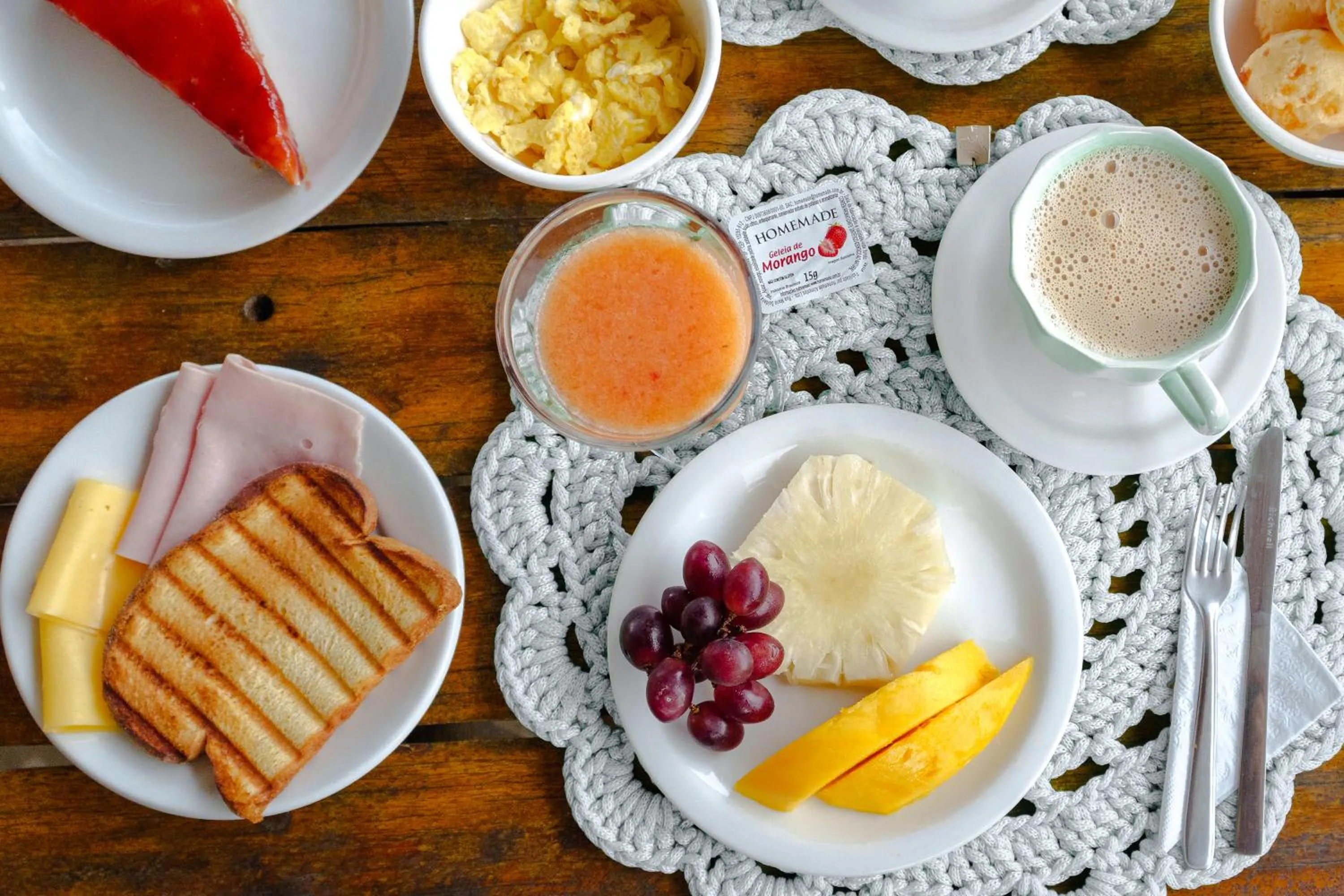 Food and drinks in VELINN Pousada 8 Ilhas