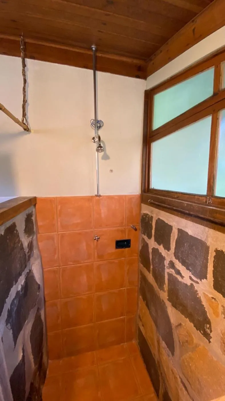 Shower in Pousada dos Anjos