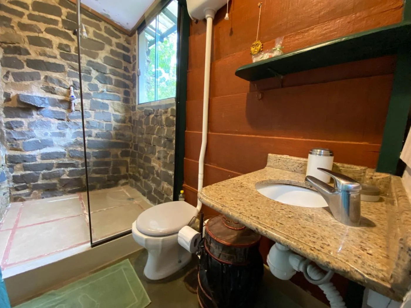 Shower in Pousada dos Anjos
