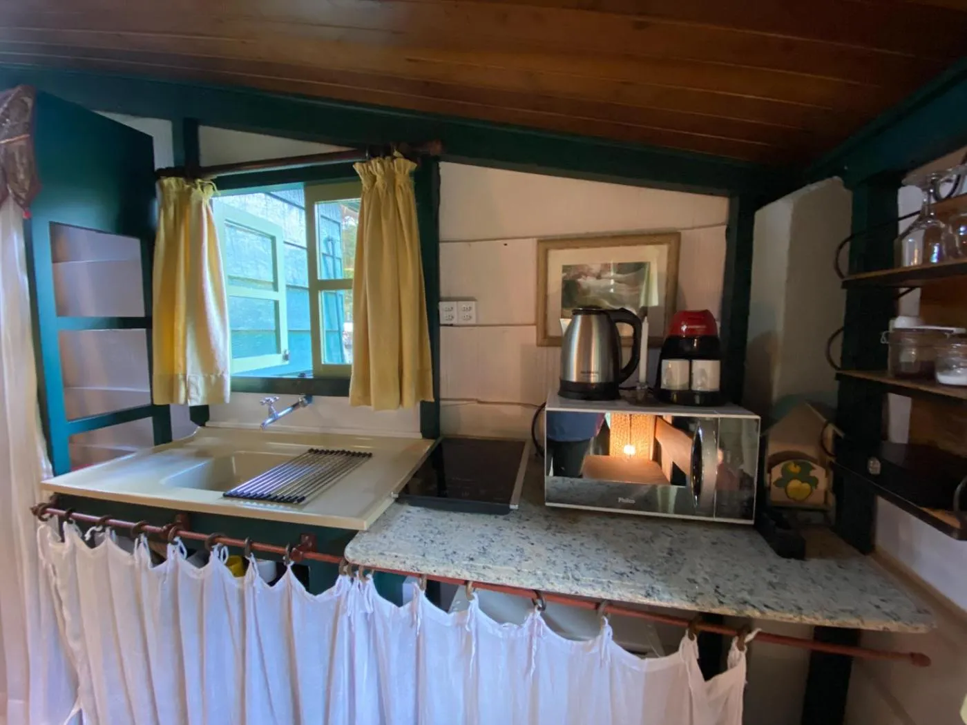 Coffee/tea facilities, Bed in Pousada dos Anjos