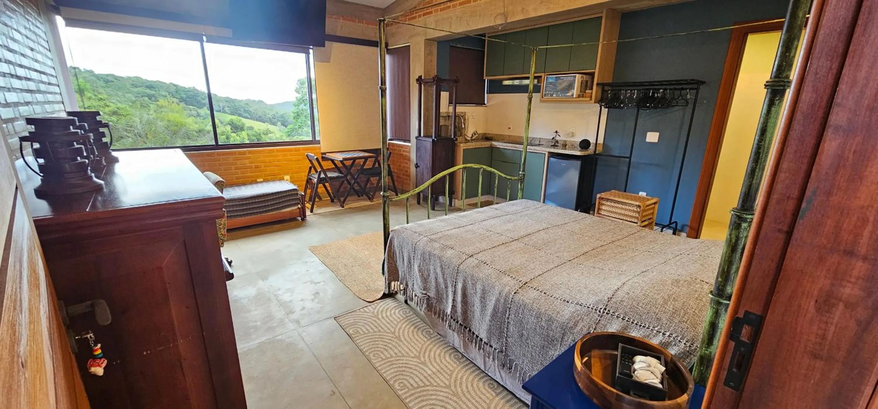 Photo of the whole room, Bed in Pousada dos Anjos
