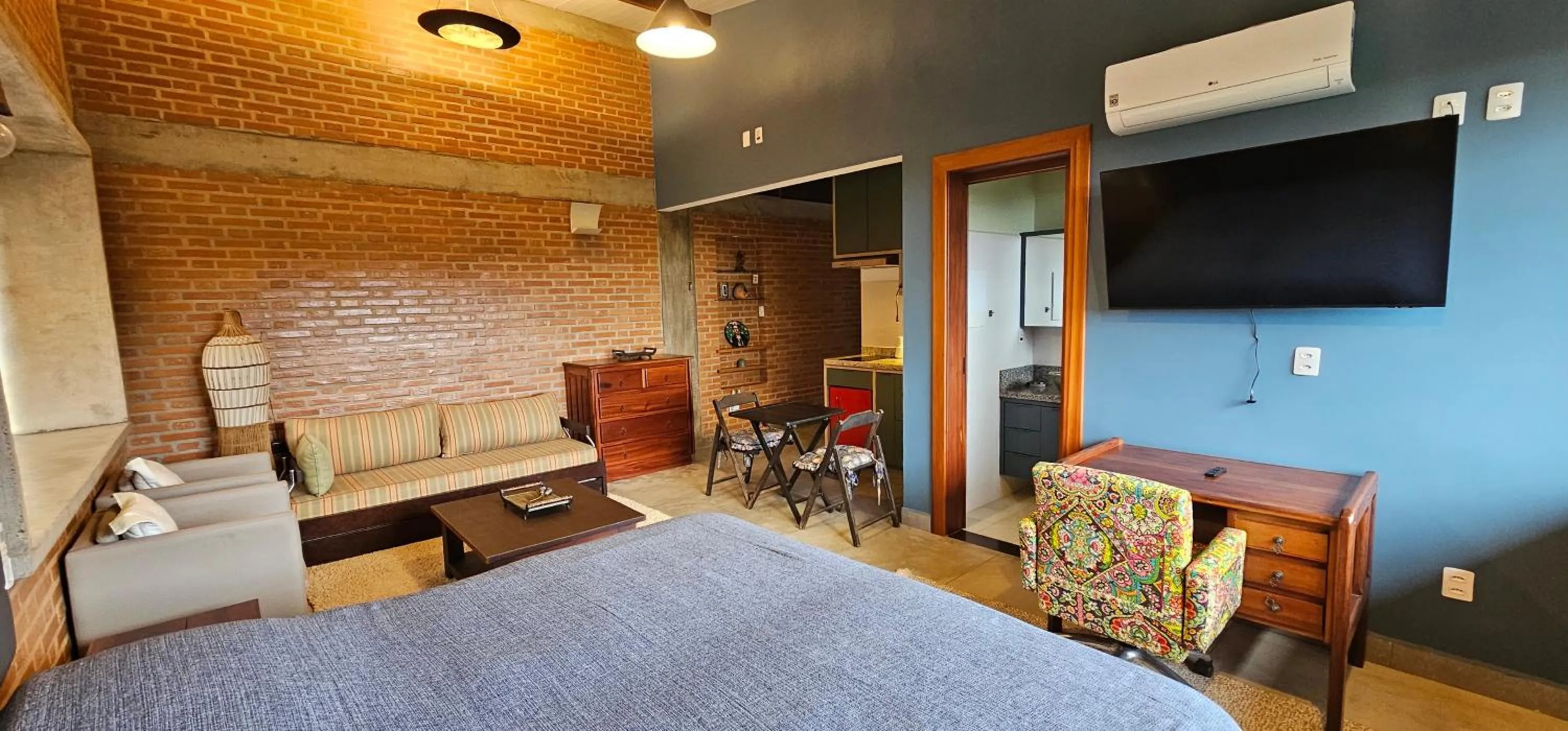 Photo of the whole room, Bed in Pousada dos Anjos