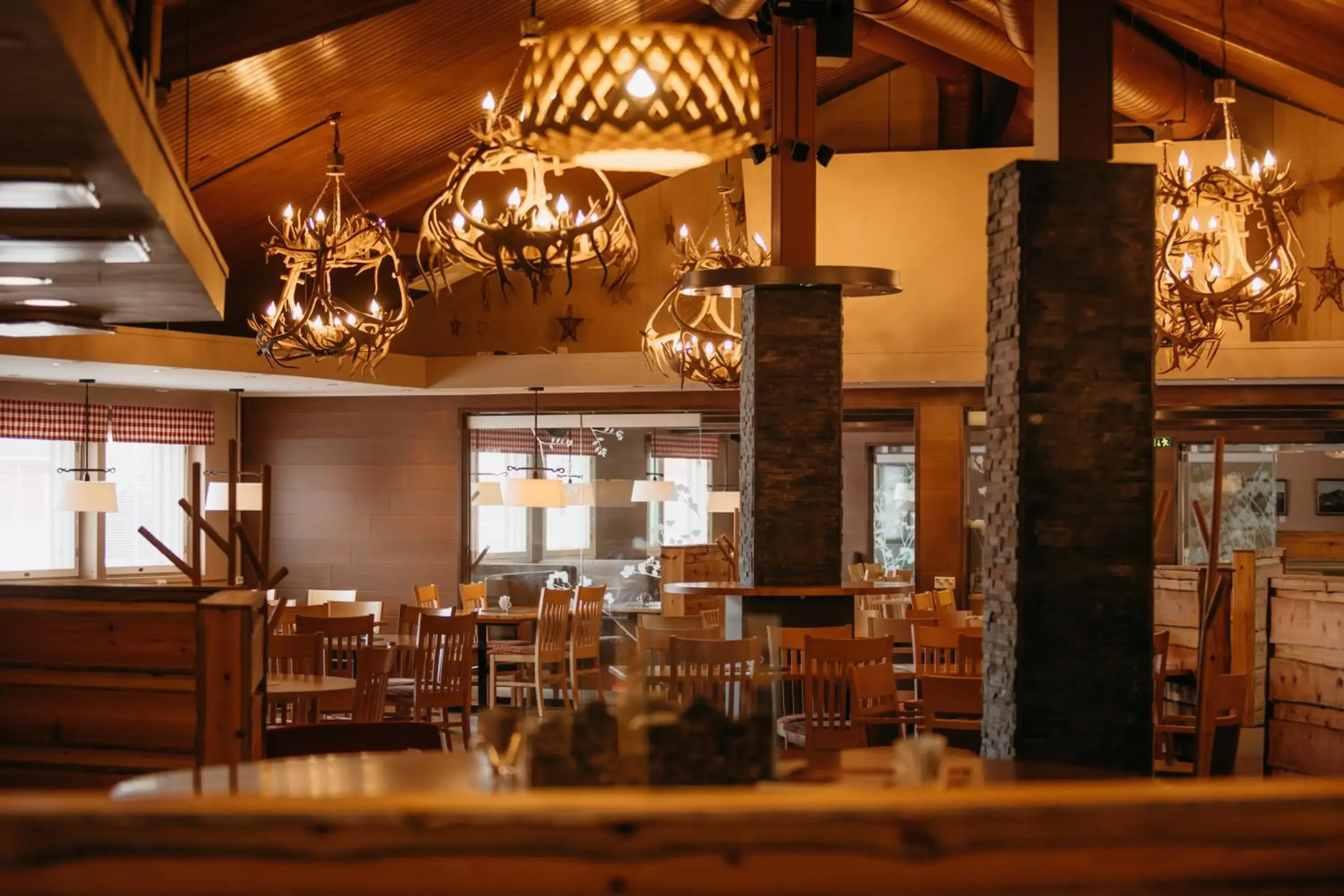 Restaurant/places to eat in Lapland Hotels Sirkantähti Restaurant/places to eat in Lapland Hotels Sirkantähti