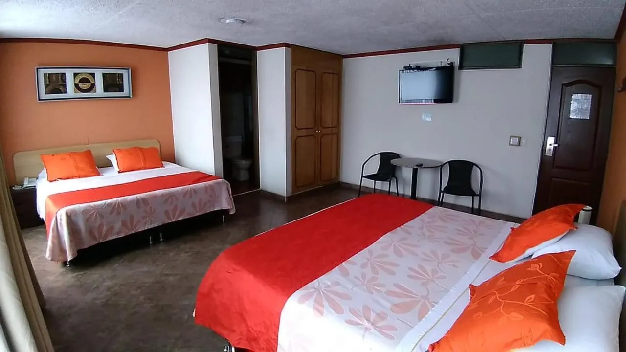 Triple Room in Hoteles Bogotá Inn Galerías