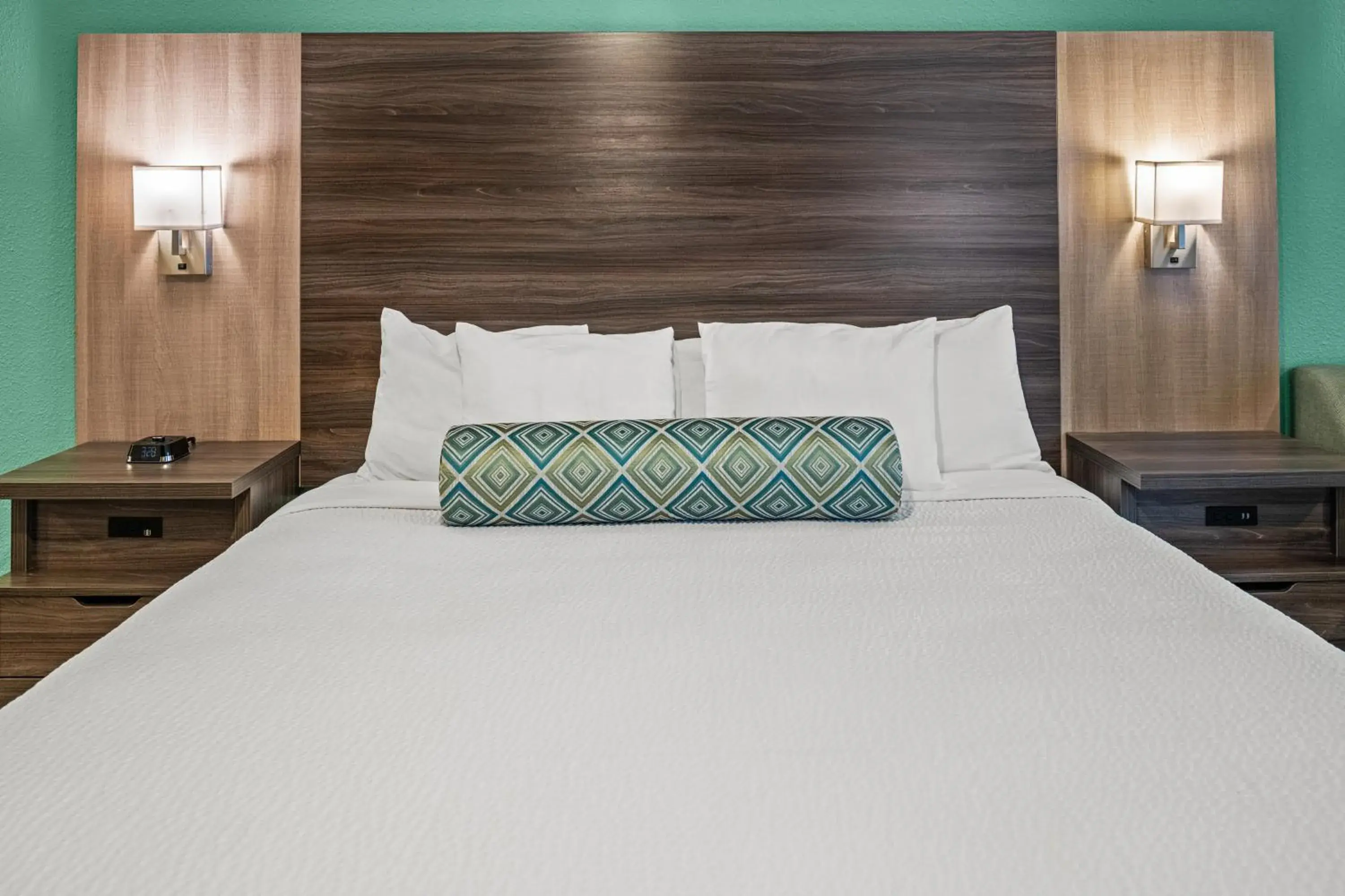 Bed in Yosemite Southgate Hotel & Suites Bed in Yosemite Southgate Hotel & Suites