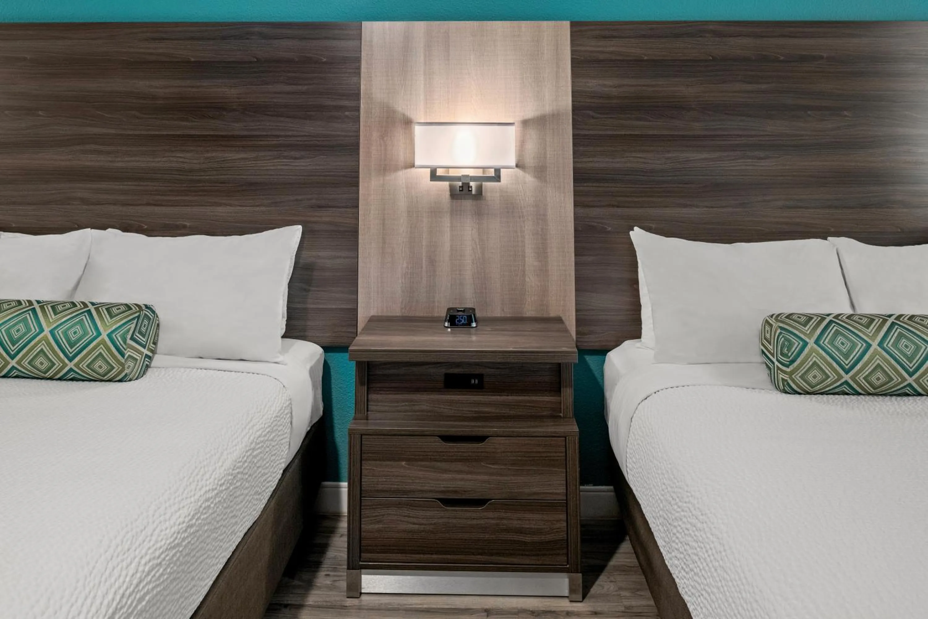 Decorative detail, Bed in Yosemite Southgate Hotel & Suites