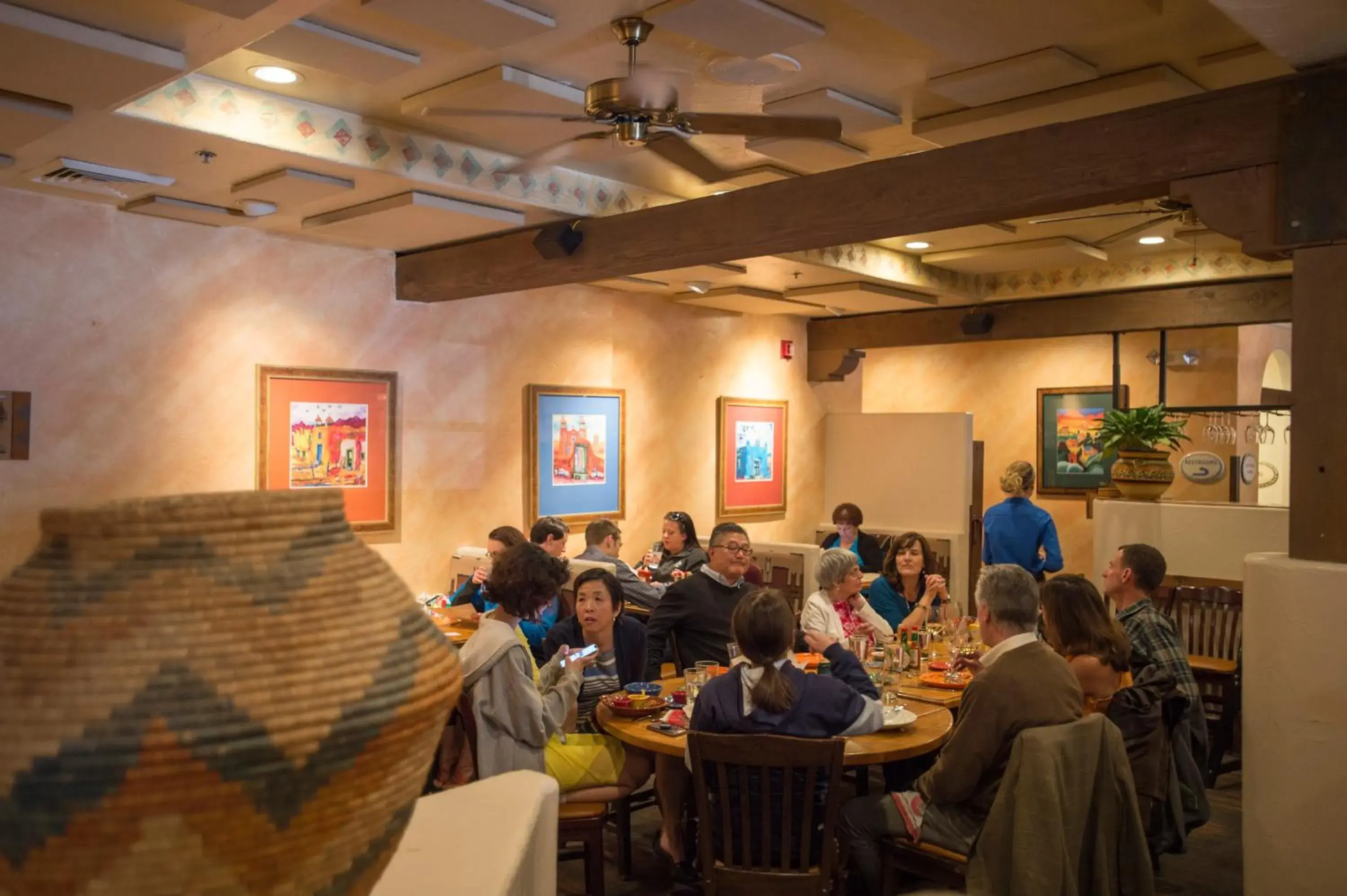 Restaurant/places to eat in Table Mountain Inn Restaurant/places to eat in Table Mountain Inn