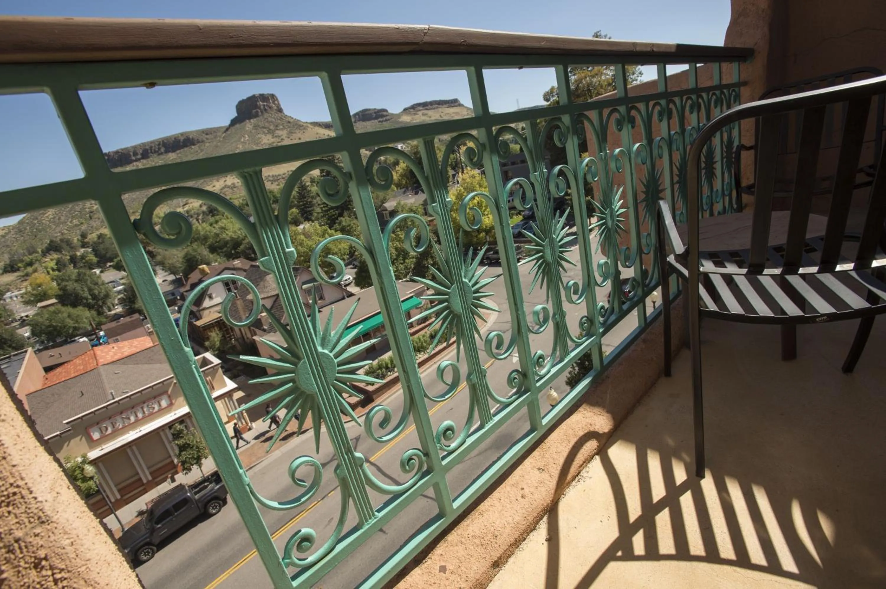 Balcony/Terrace in Table Mountain Inn
