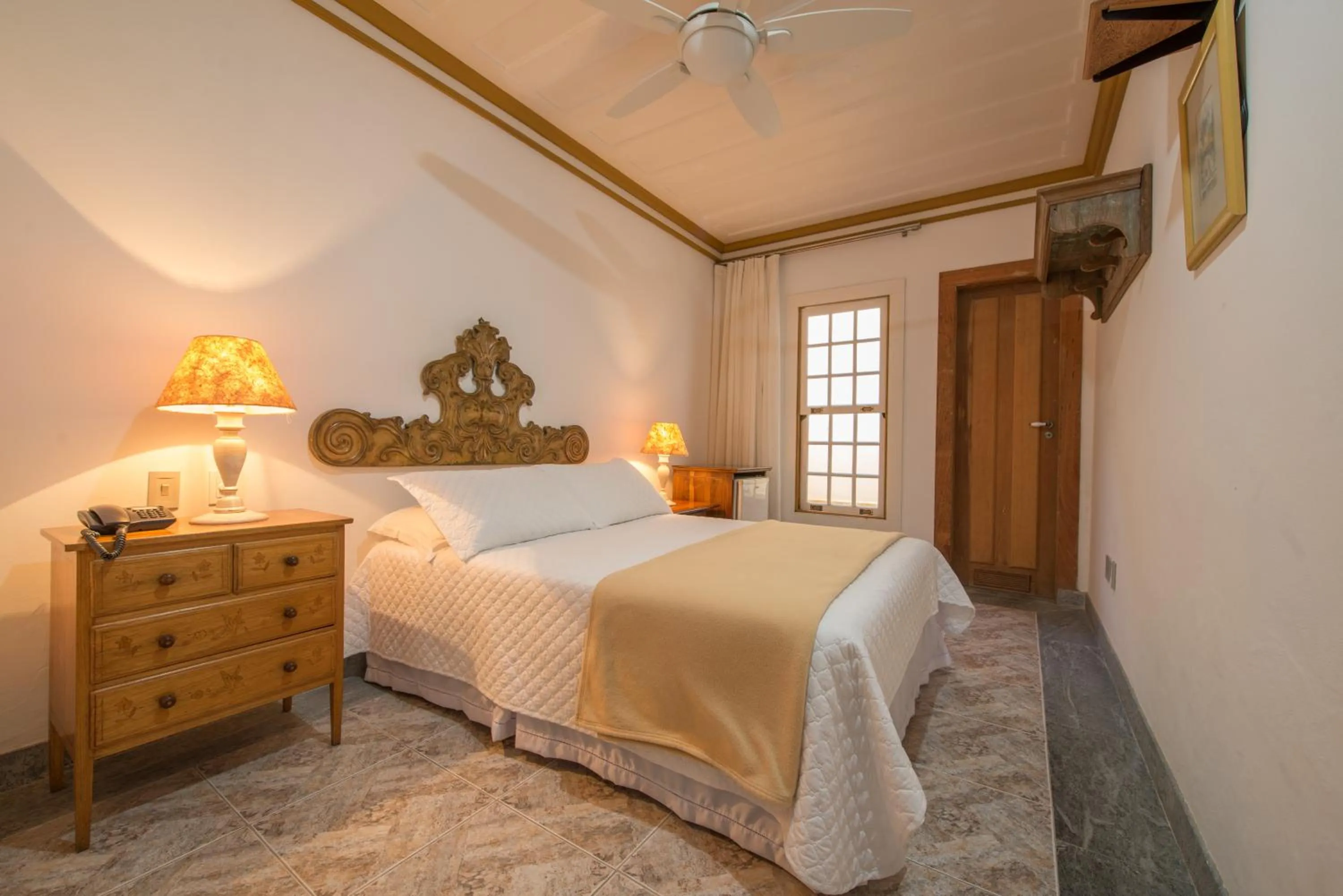 Bed in Pousada do Douro