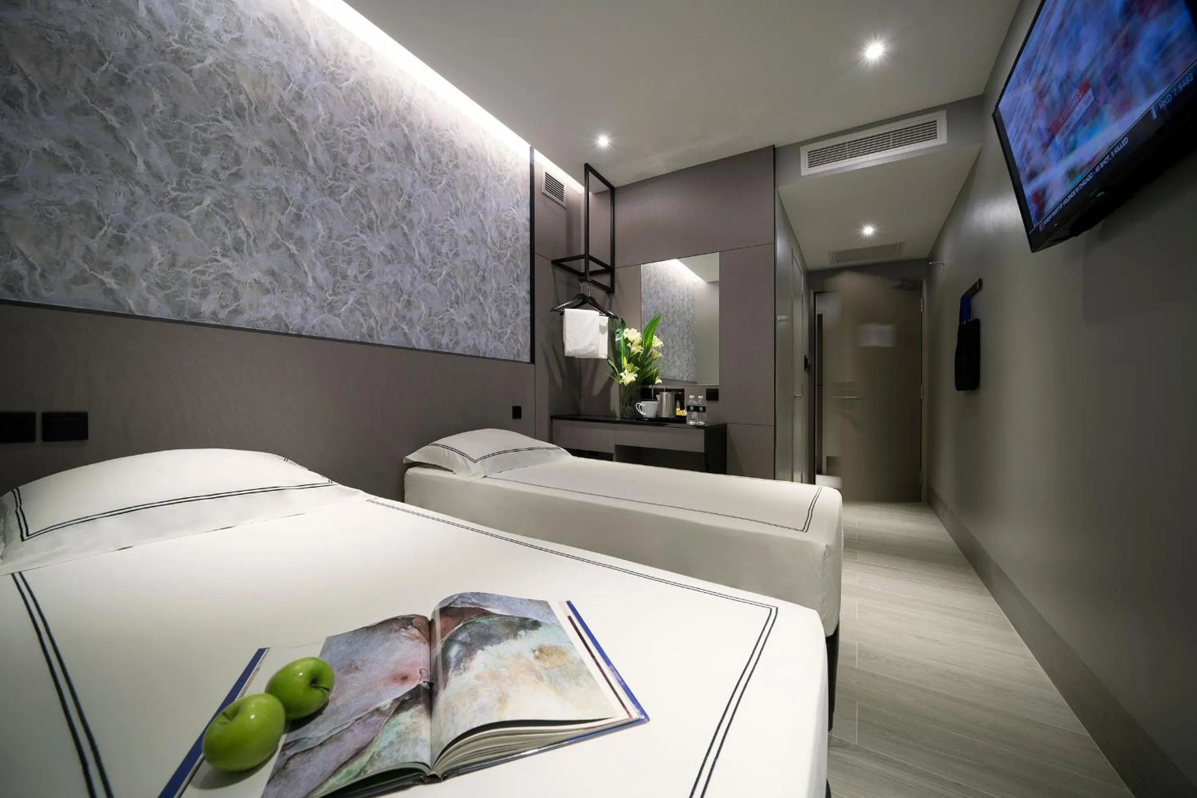 Guests, Bed in Hotel Classic by Venue