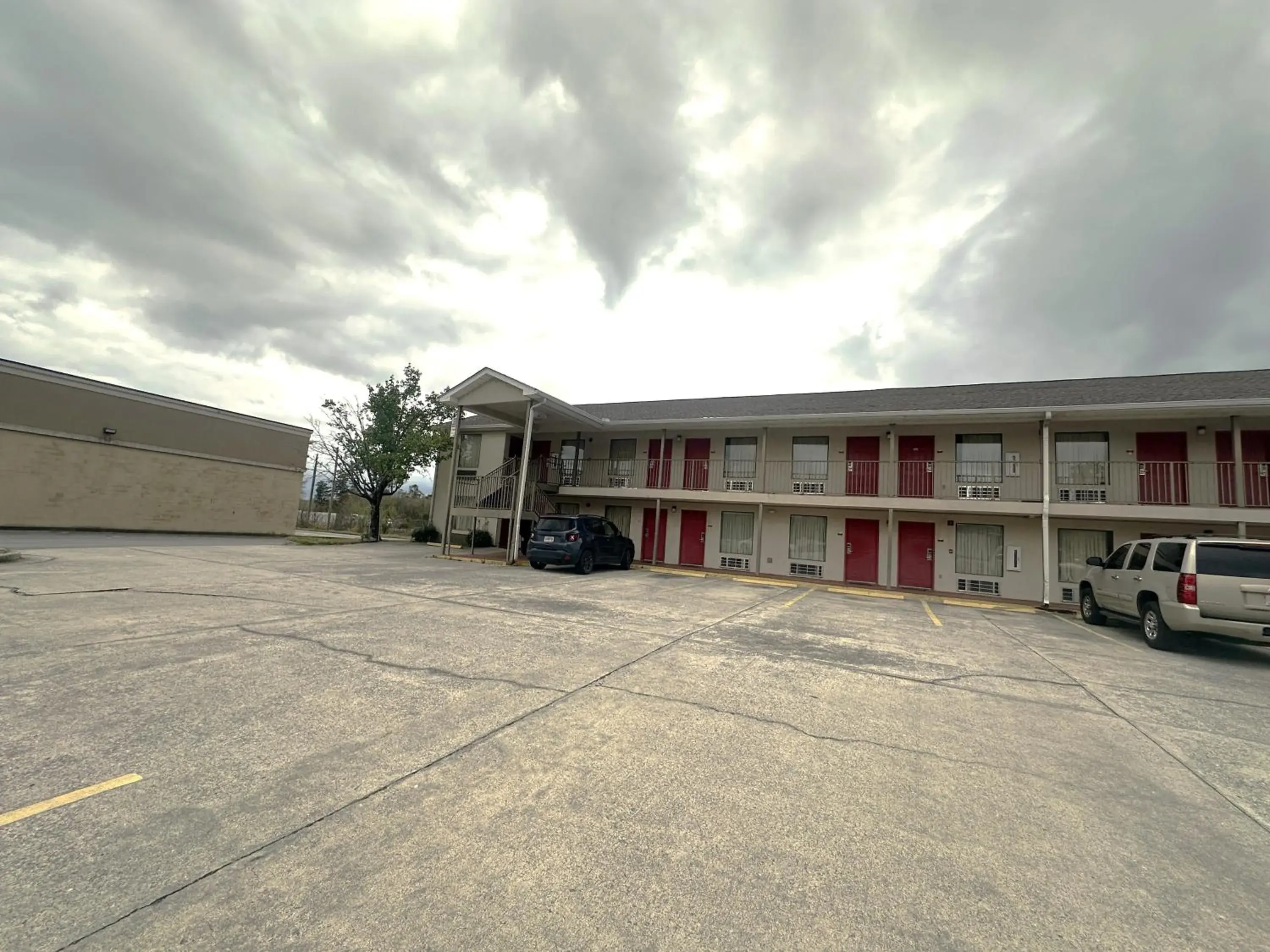 Property building in OYO Hotel East Macon I-75 Property building in OYO Hotel East Macon I-75